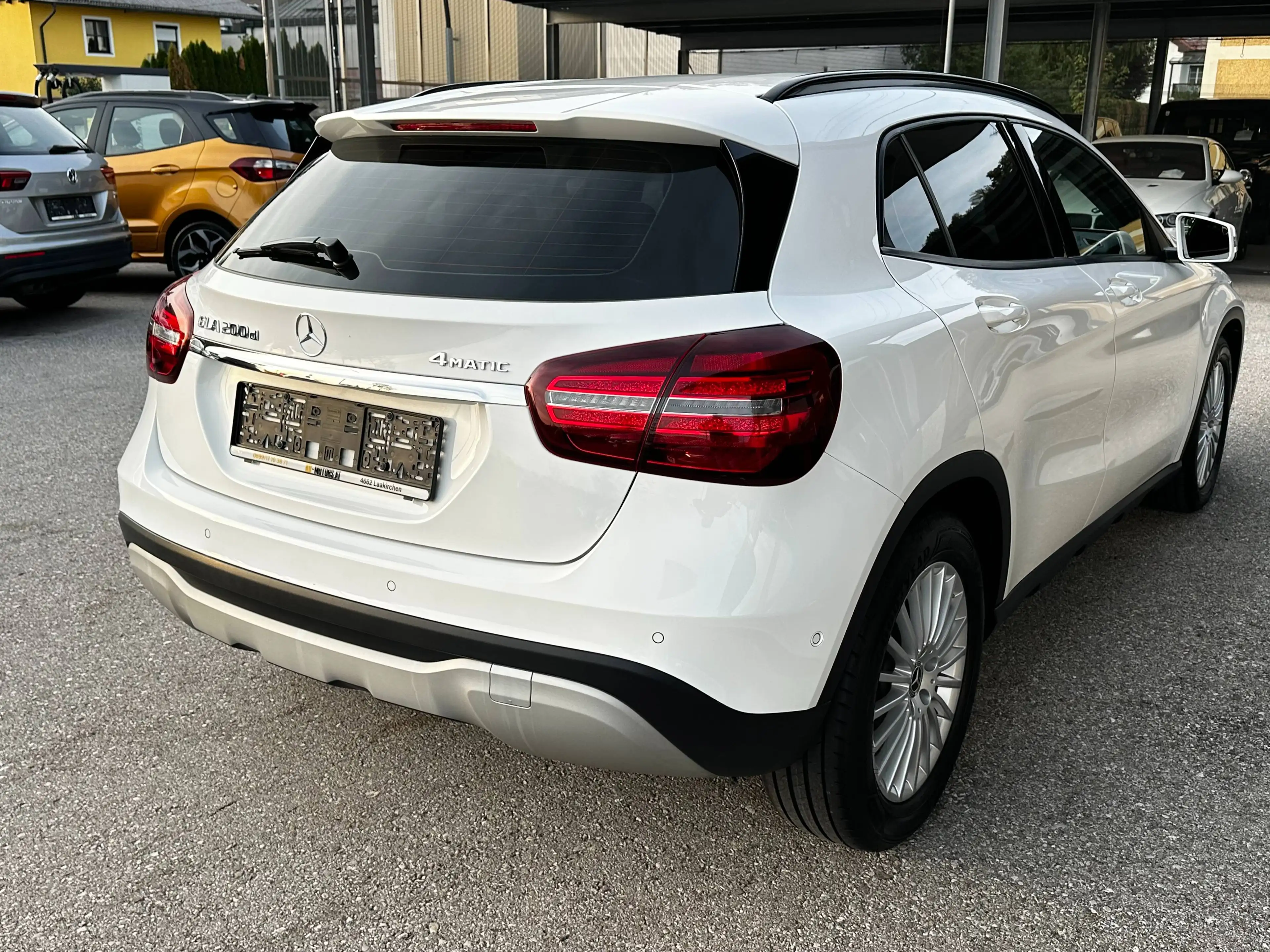 Mercedes-Benz GLA 200 d 4Matic Aut. *1.Besitz*Navi*RFK*SHZ*LED* — photo 13