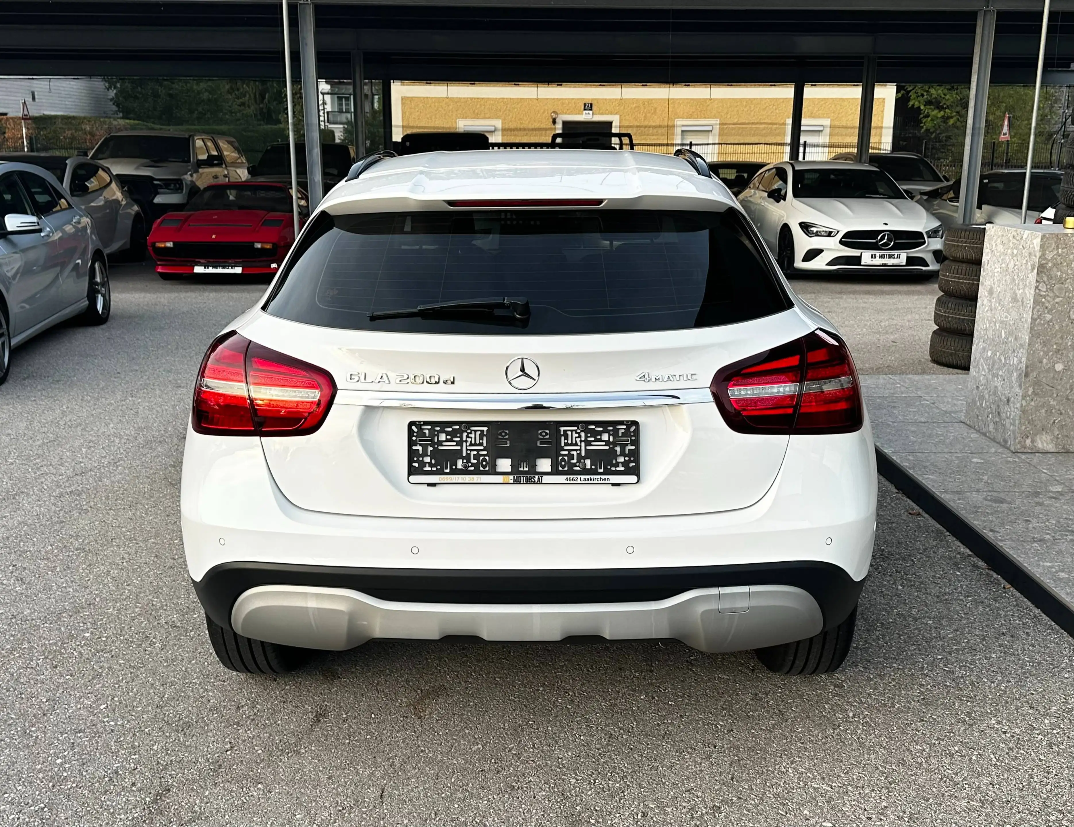 Mercedes-Benz GLA 200 d 4Matic Aut. *1.Besitz*Navi*RFK*SHZ*LED* — photo 11
