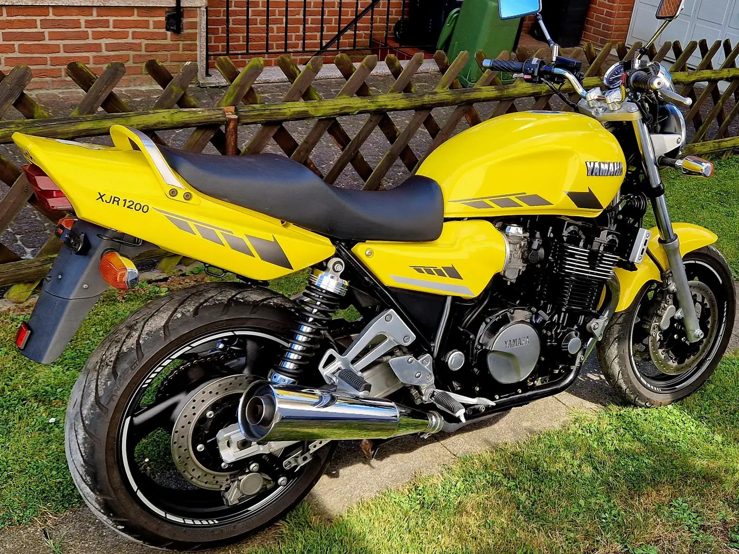 Yamaha XJR 1200 žuta - 1
