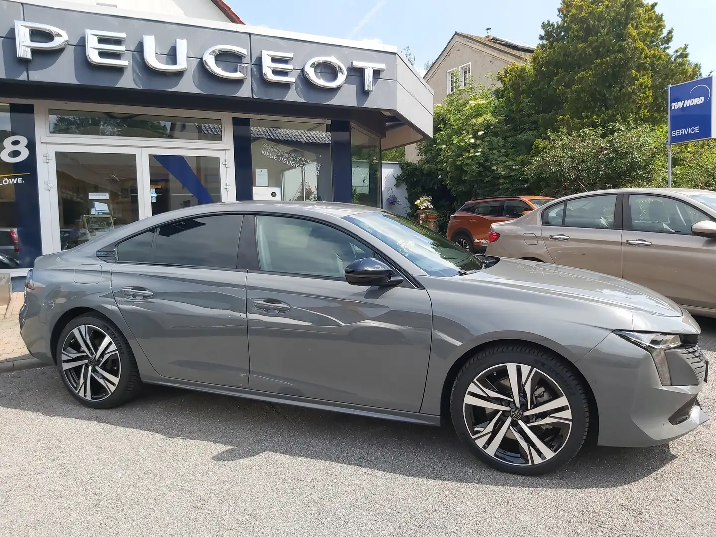 Peugeot 508 GT-180 Hybrid-Voll Leder-SHZ-VORN,Navi, Grau - 2