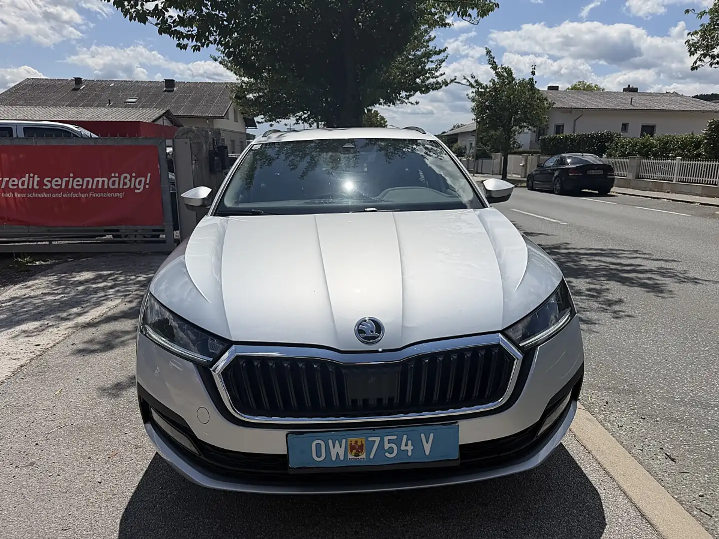 Skoda Octavia Combi 2,0 TDI 4x4 Ambition DSG Silber - 2