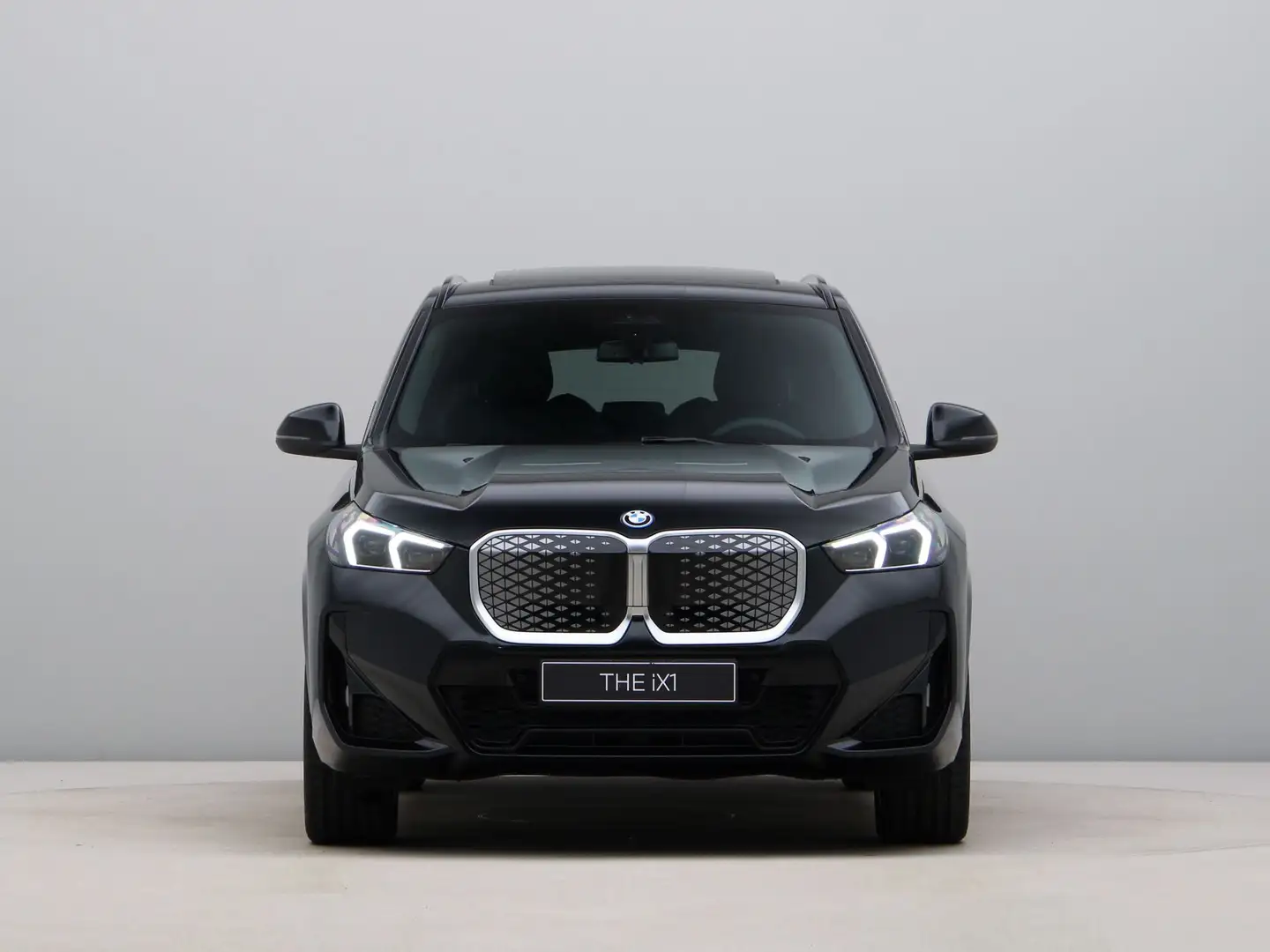 BMW iX1 eDrive20 67 kWh Zwart - 2