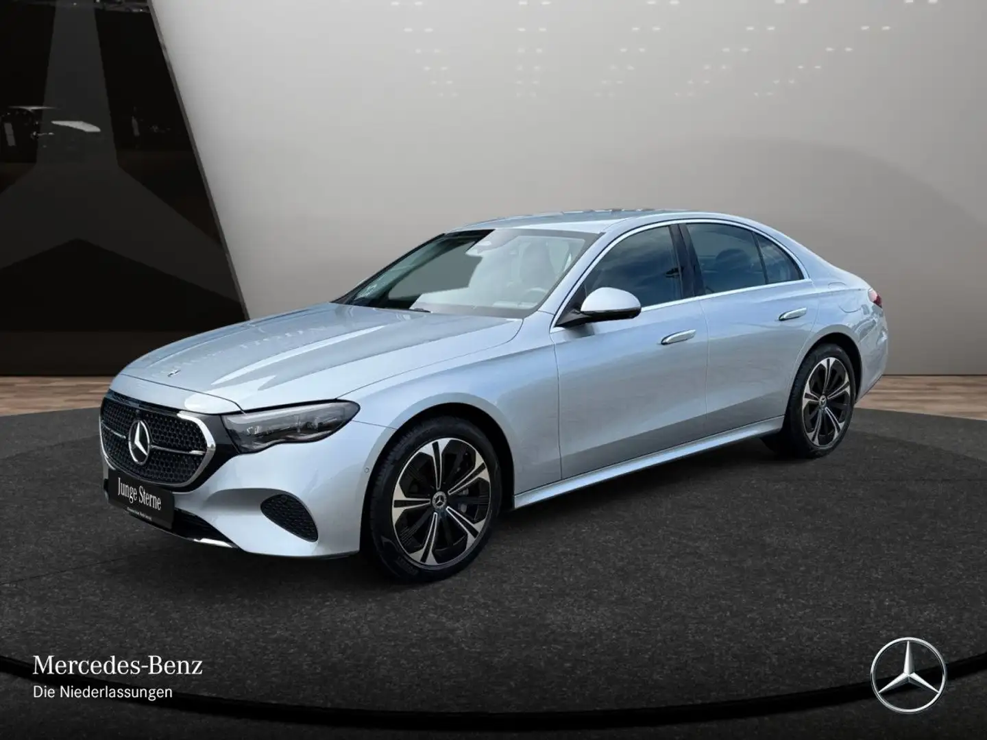 Mercedes-Benz E 300 de 4M Avantgarde 360° Distr. AHK Totwinkel Silber - 2