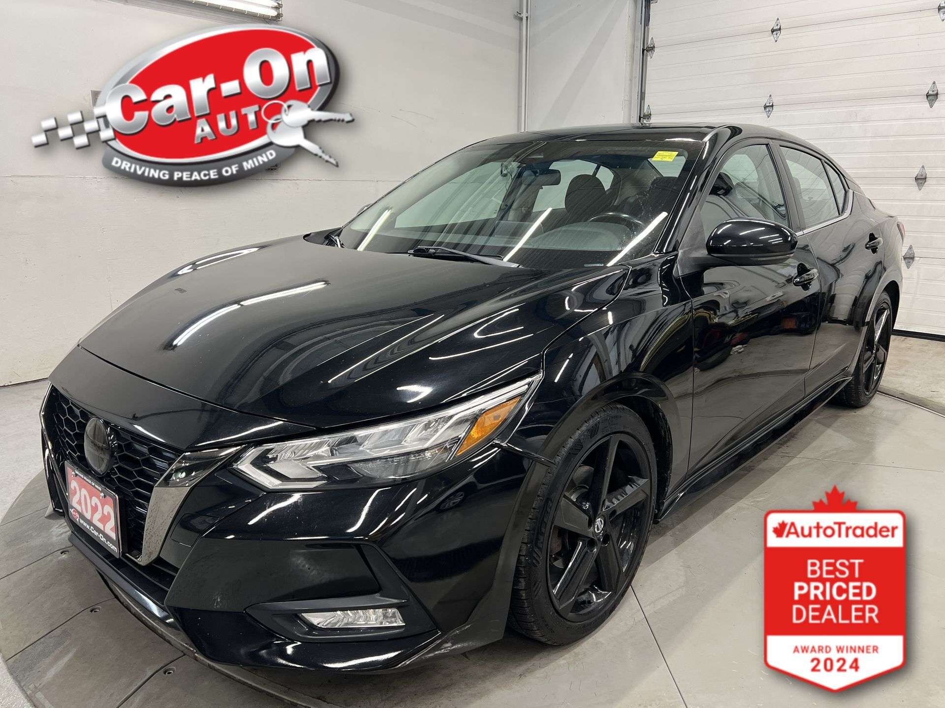 Black 2022 Nissan Sentra SR FWD Sedan Front-Wheel Drive Automatic