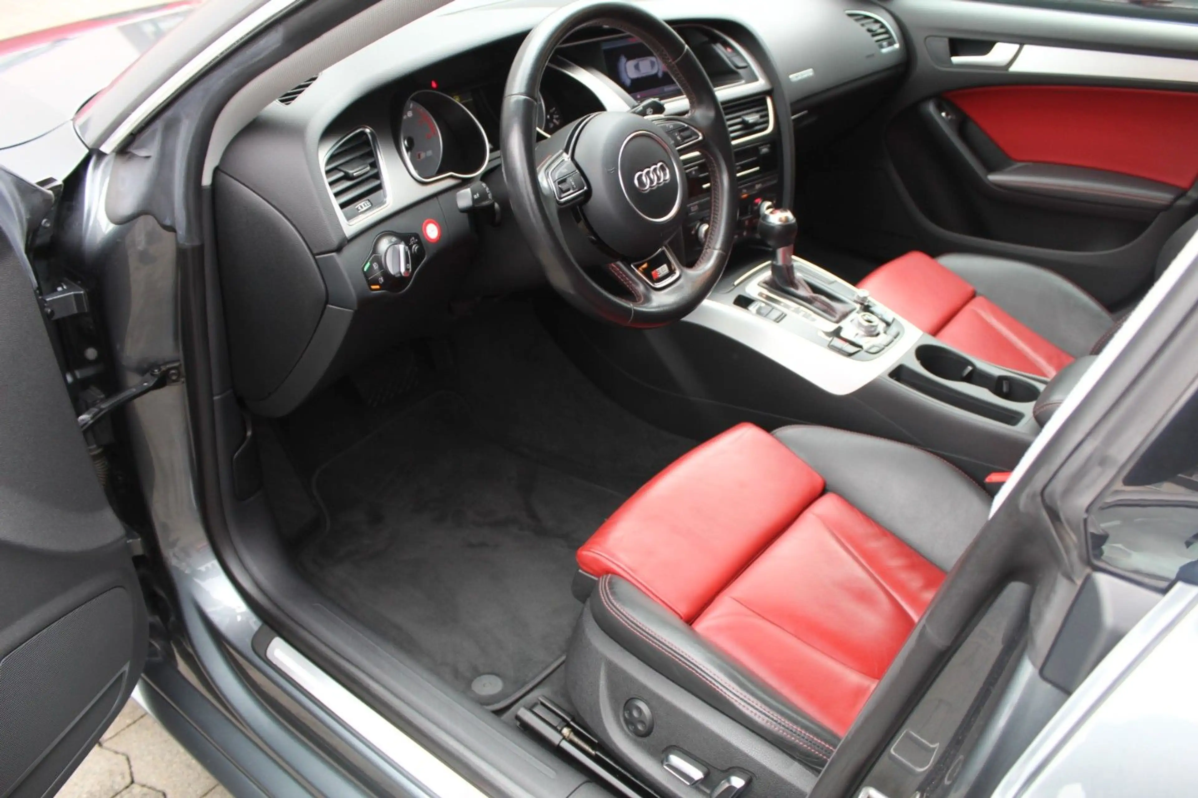 Audi S5 Sportback 3.0 TFSI quattro *SPORTSIT*DEUTSCH — photo 7