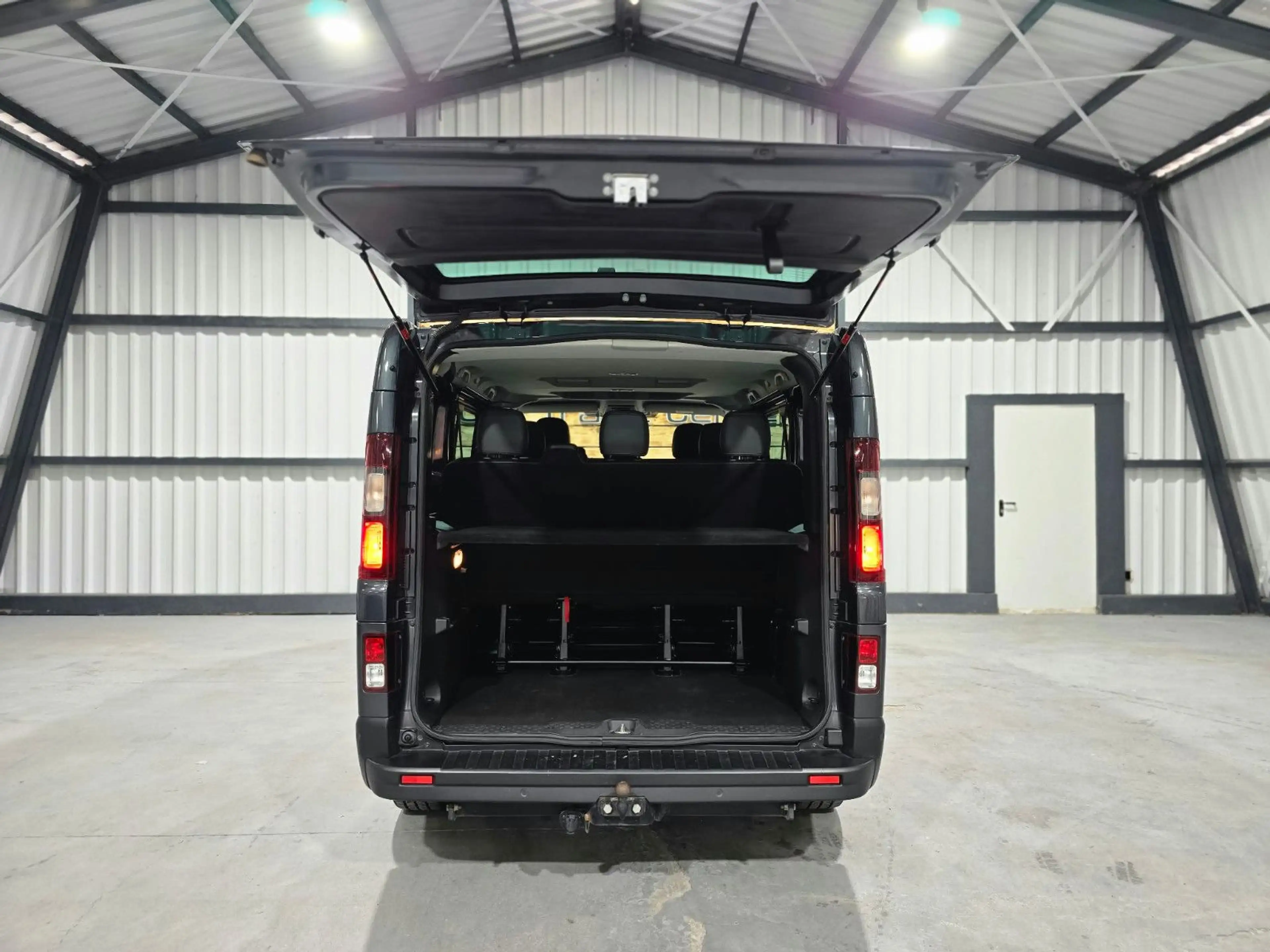 Nissan NV300 TEKNA/Automatik/8Sitze/LED/Garantie/MwSt. — photo 9