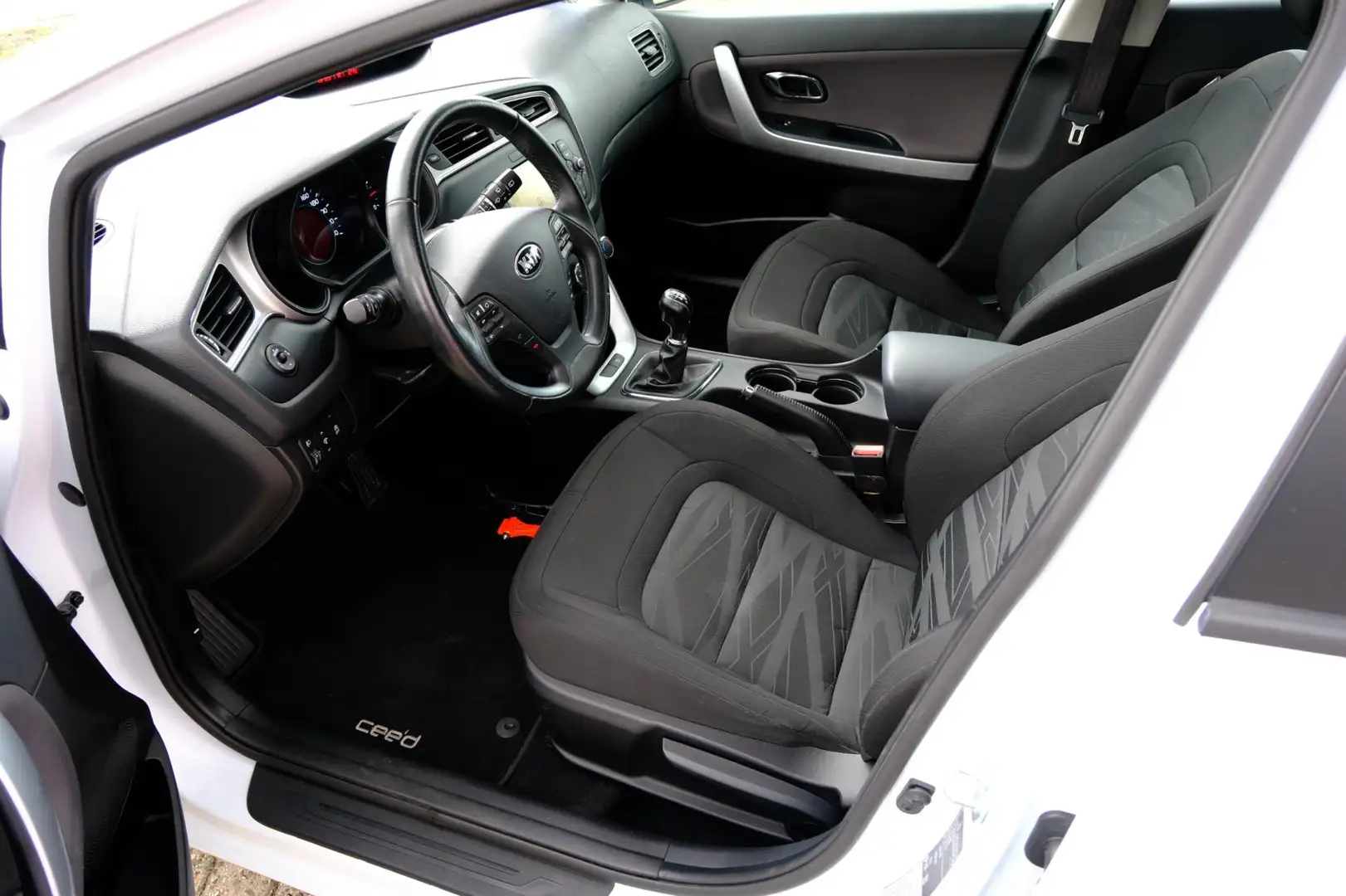 Kia Ceed SW / cee'd SW Sportswagon 1.6 GDI First Edition Navi|Clima|Cam|L Wit - 2