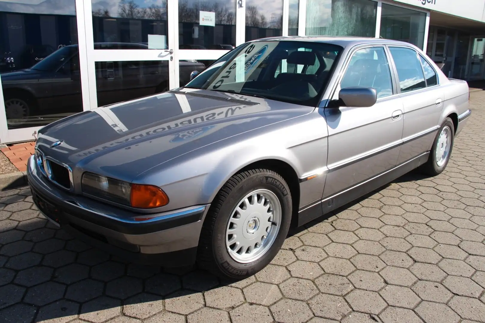 BMW 740 i *1.HAND geb.1933*AUTOMATIK*LEDER*el.SD* Grau - 2