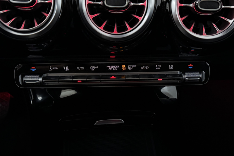 Mercedes-Benz CLA 250 Shooting Brake e Luxury Line (PANORAMADAK, TREKHAA — photo 14