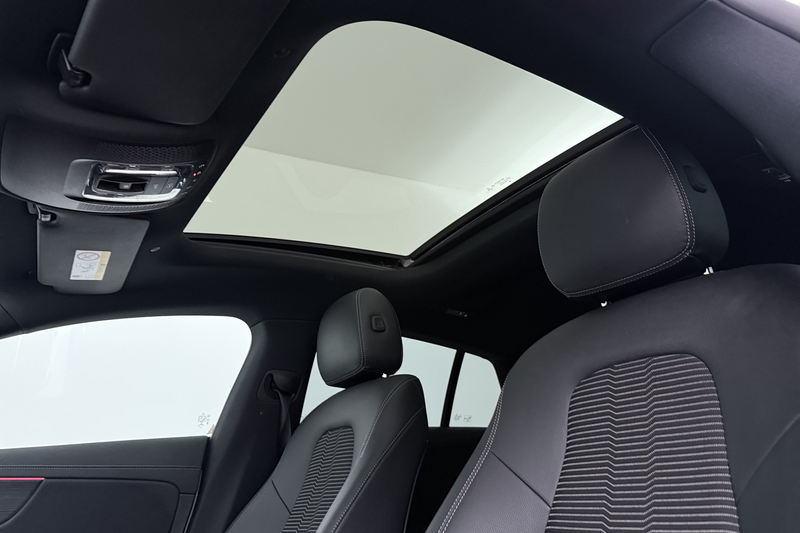 Mercedes-Benz CLA 250 Shooting Brake e Luxury Line (PANORAMADAK, TREKHAA — photo 22