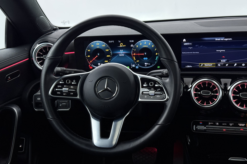 Mercedes-Benz CLA 250 Shooting Brake e Luxury Line (PANORAMADAK, TREKHAA — photo 4