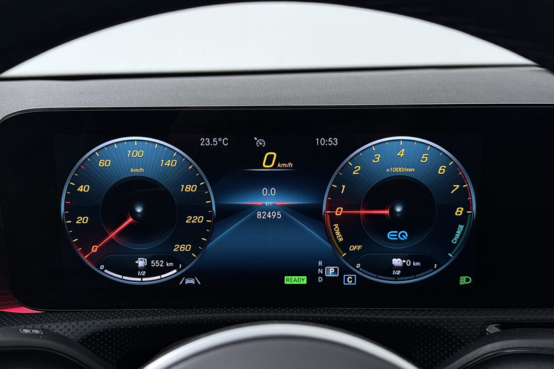 Mercedes-Benz CLA 250 Shooting Brake e Luxury Line (PANORAMADAK, TREKHAA — photo 10