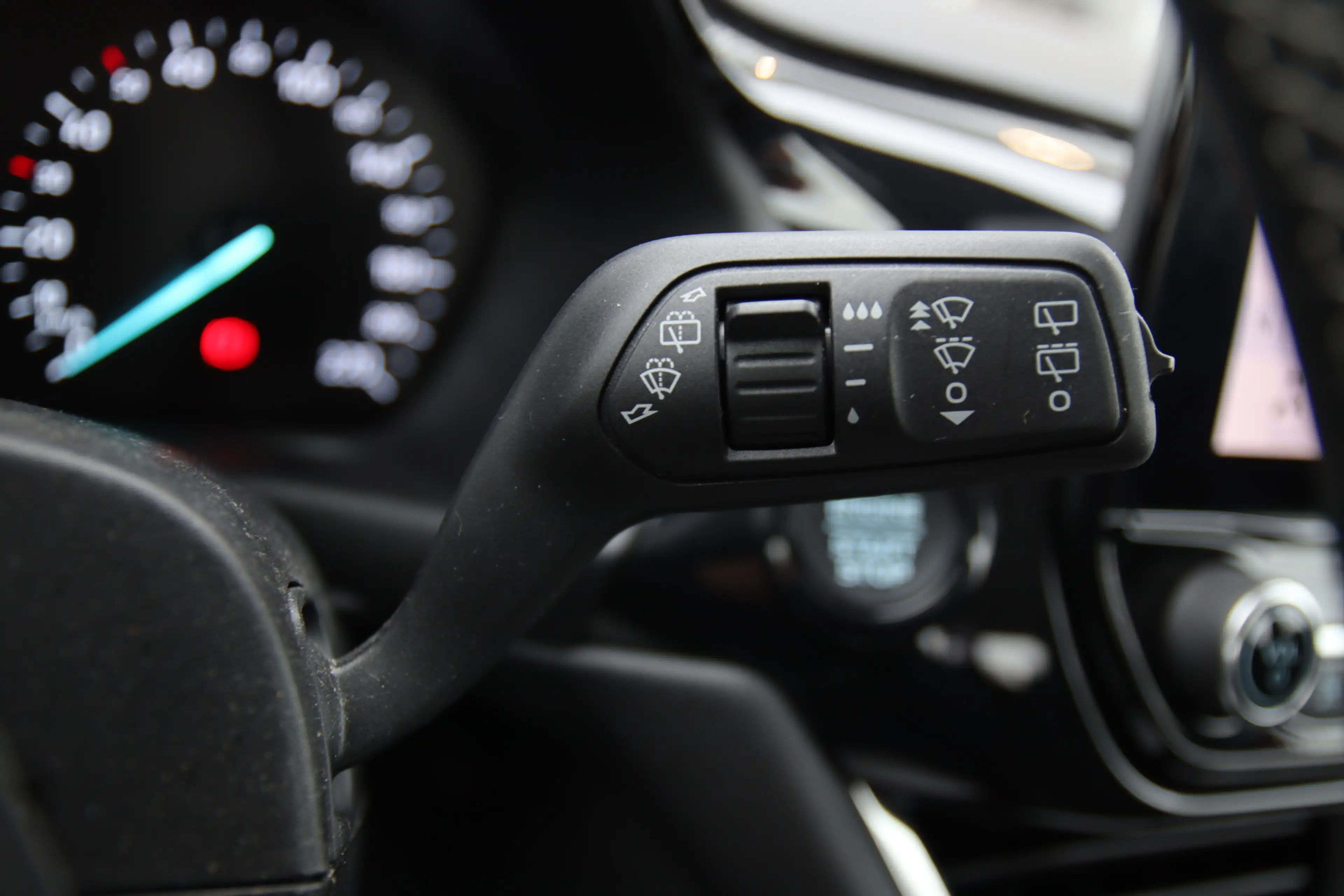 Ford Fiesta 1.0 EcoB Titanium BLIS, B&O, Carplay, Clima, Camer — photo 22