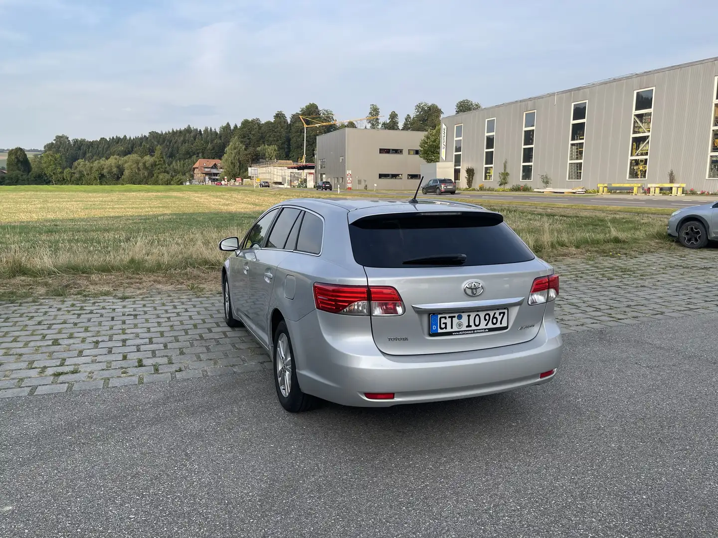 Toyota Avensis Combi 1.8 Life - 2