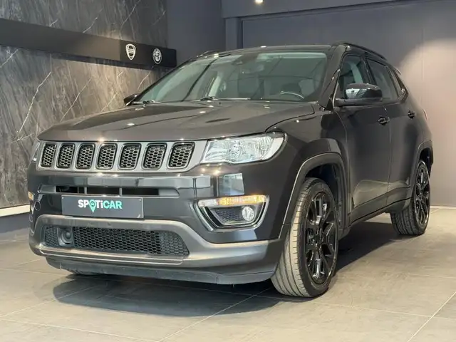 Jeep Compass Black Star