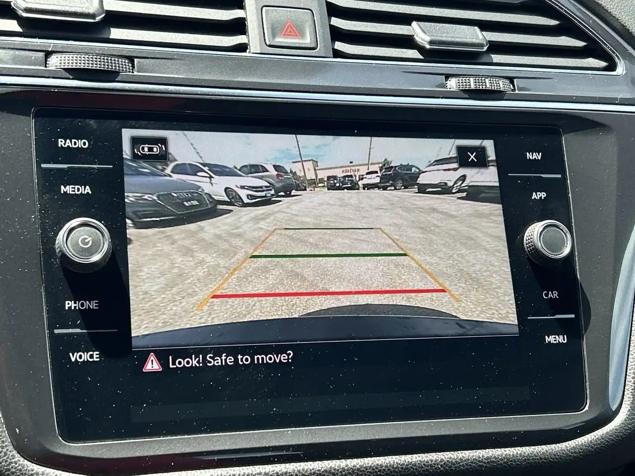 Volkswagen Tiguan снимка Volkswagen Tiguan