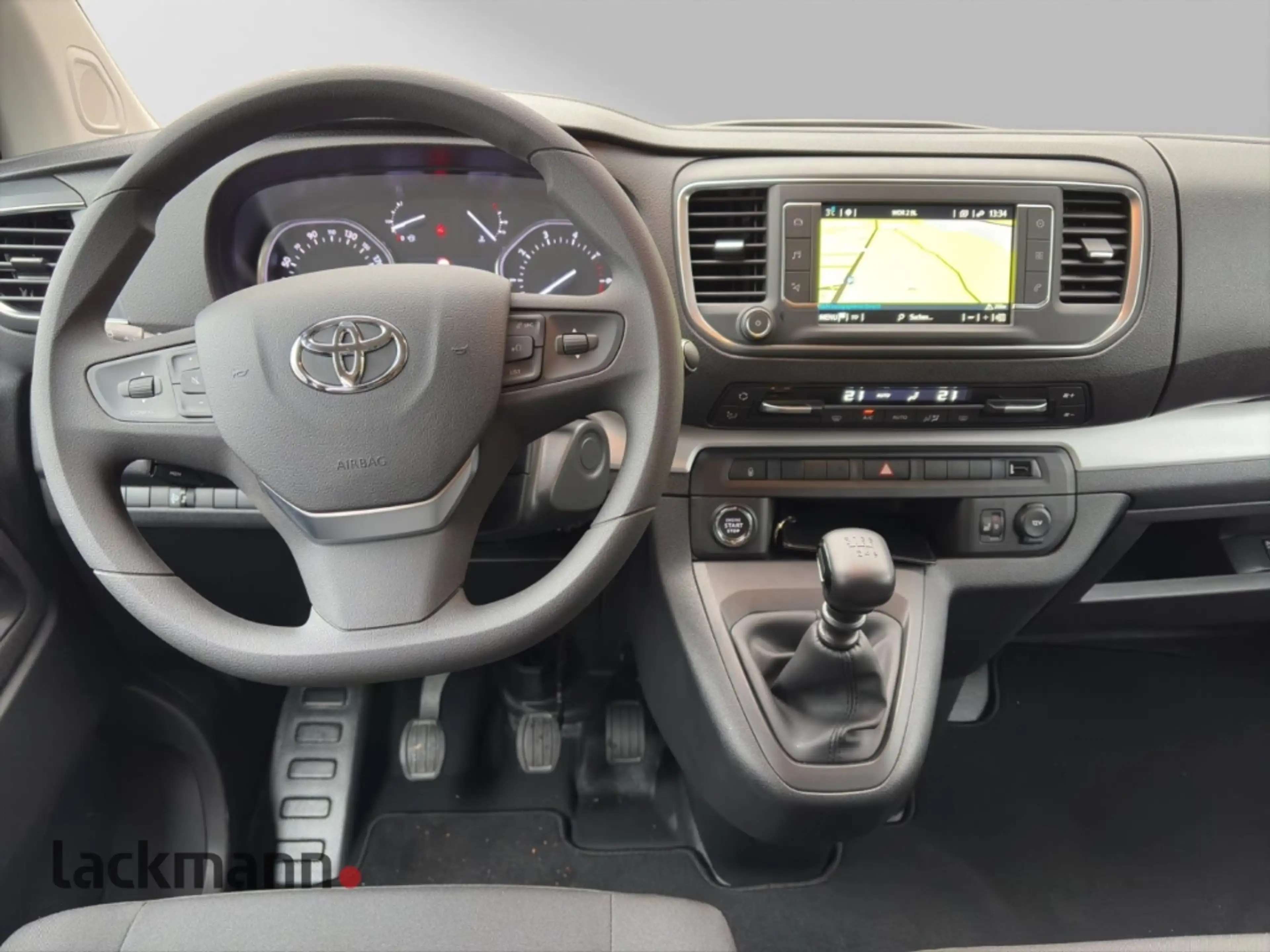 Toyota Proace 2.0 L2 4X4 Shuttle Comfort Verso 9 Sitzer — photo 8