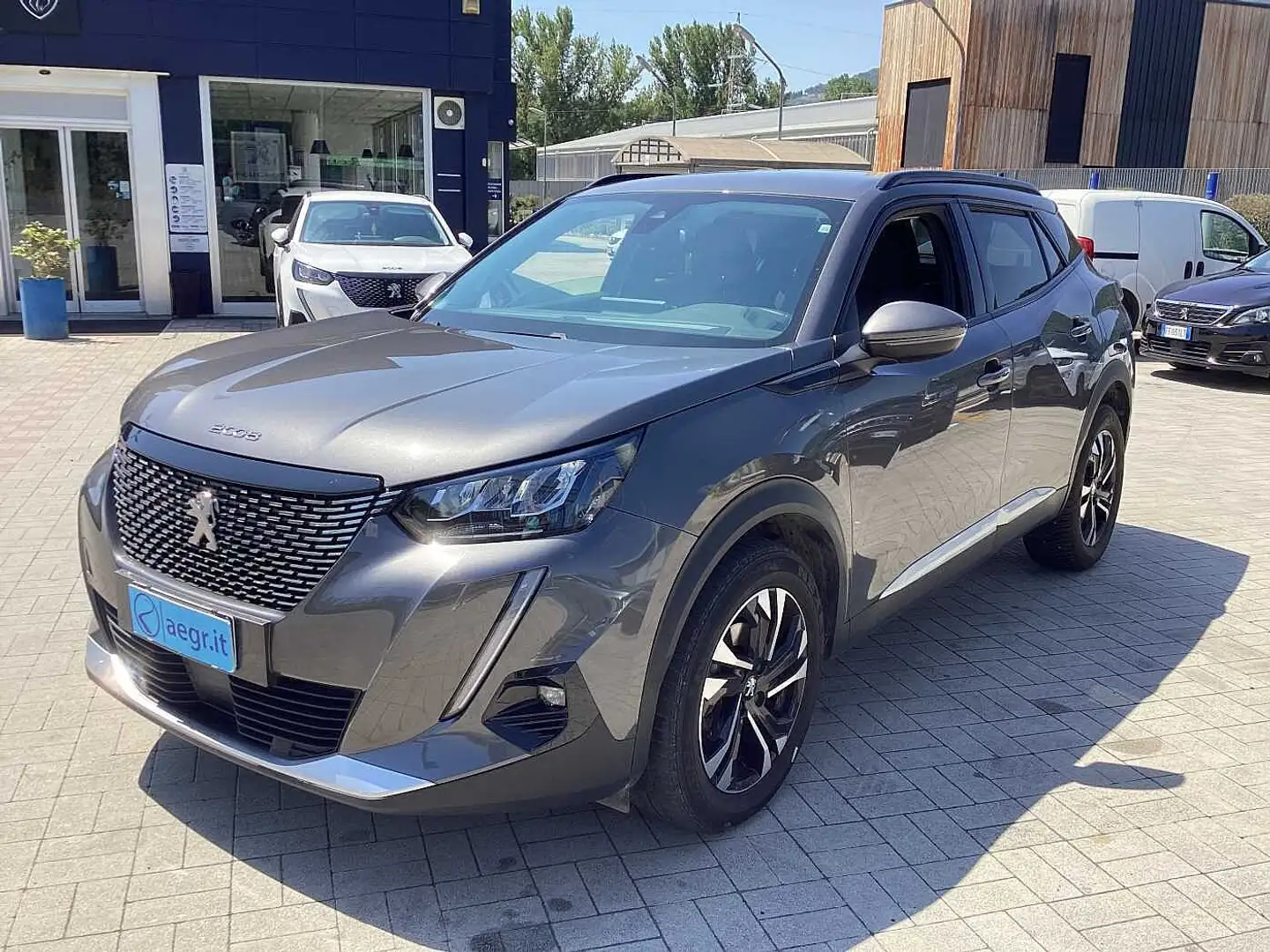 Peugeot 2008 2ª serie BlueHDi 100 S&S Allure Grigio - 1