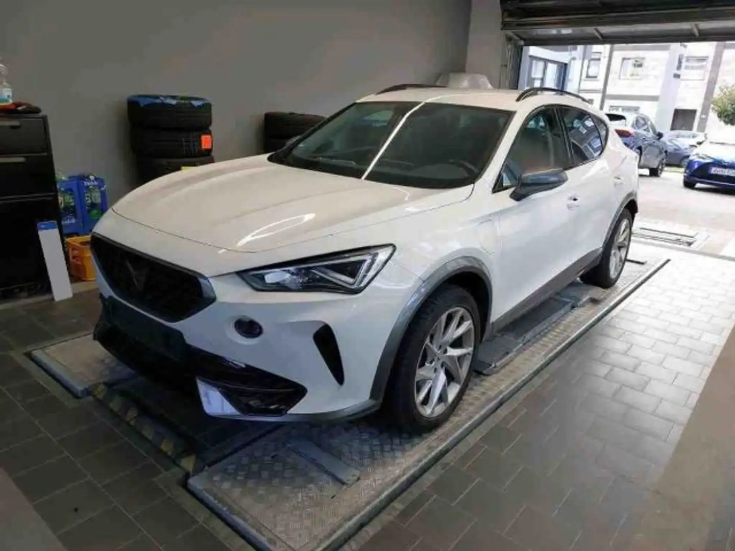 CUPRA Formentor 1.5 eHybrid NAVI LED SHZ Weiß - 1