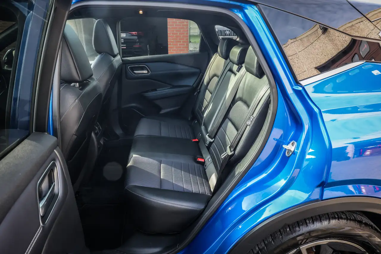 Nissan Qashqai E-POWER*BENZINE-HYBRIDE*TEKNA-UITVOERI*GLAZEN-DAK* 21