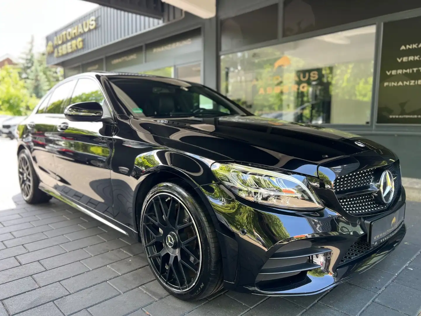 Mercedes-Benz C 200 4Matic AMG LINE/S-DACH/BURM/DIGITAL/ACC Schwarz - 1