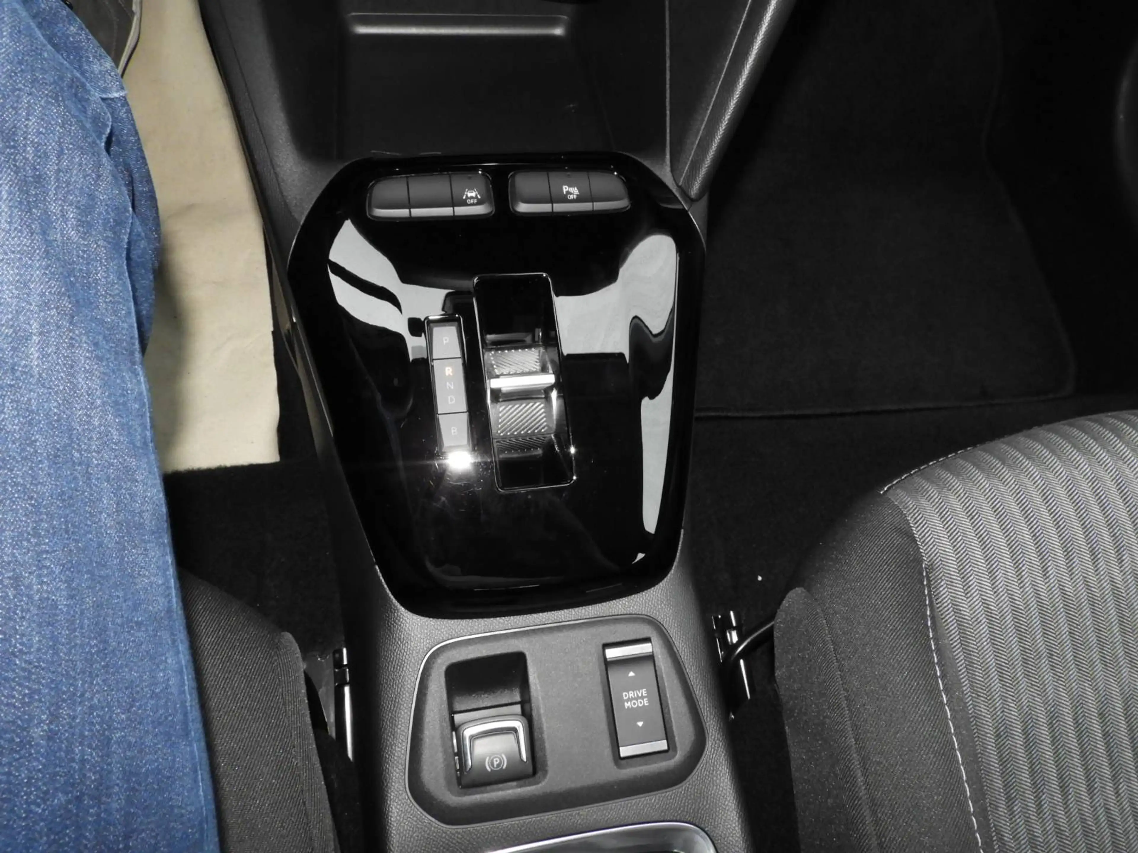 Opel Corsa-e e Edition Rückfahrkamera — photo 13
