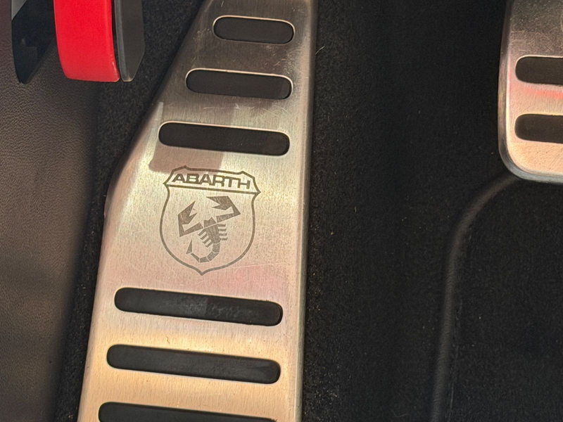 Abarth 500 Abarth 500 Cabrio 595 C — photo 14