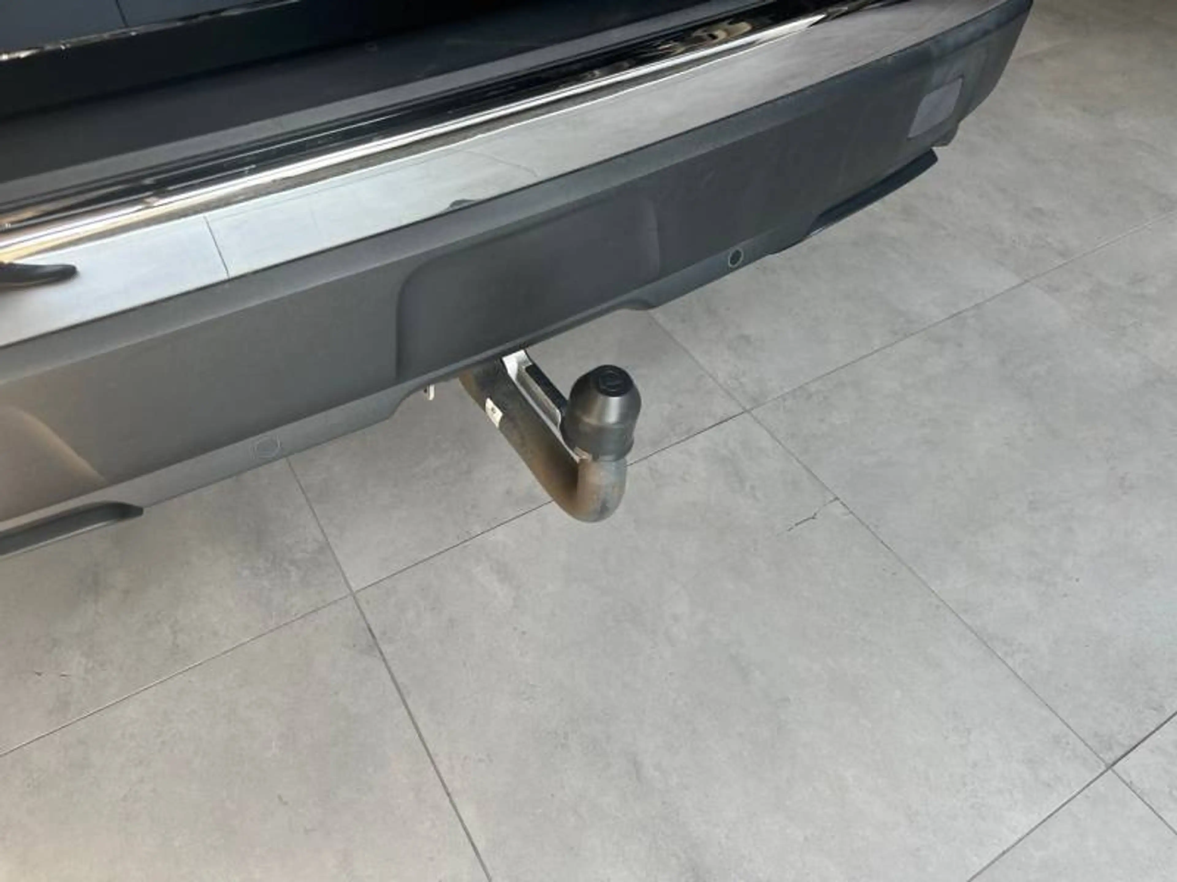 Peugeot 3008 2 1.2 PureTech 96kW S&S Auto Allure — photo 25