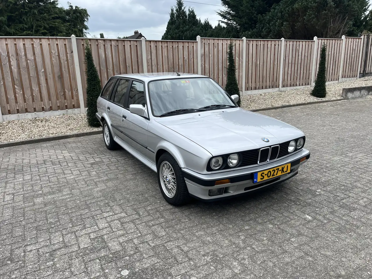 BMW 530 325iX Touring, foto 2