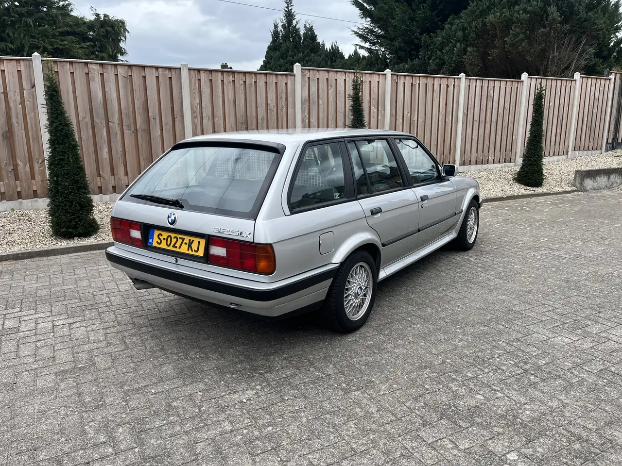 BMW 530 325iX Touring, foto 3