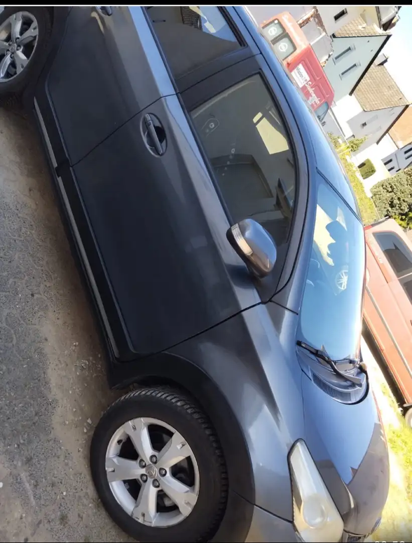 Toyota Urban Cruiser 1.4 D-4D 4x4 Trek - 2