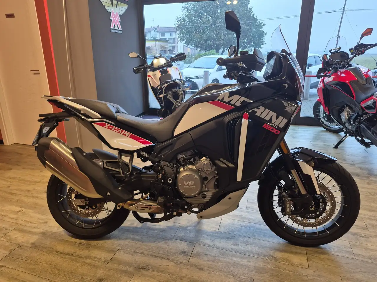 Moto Morini X-Cape