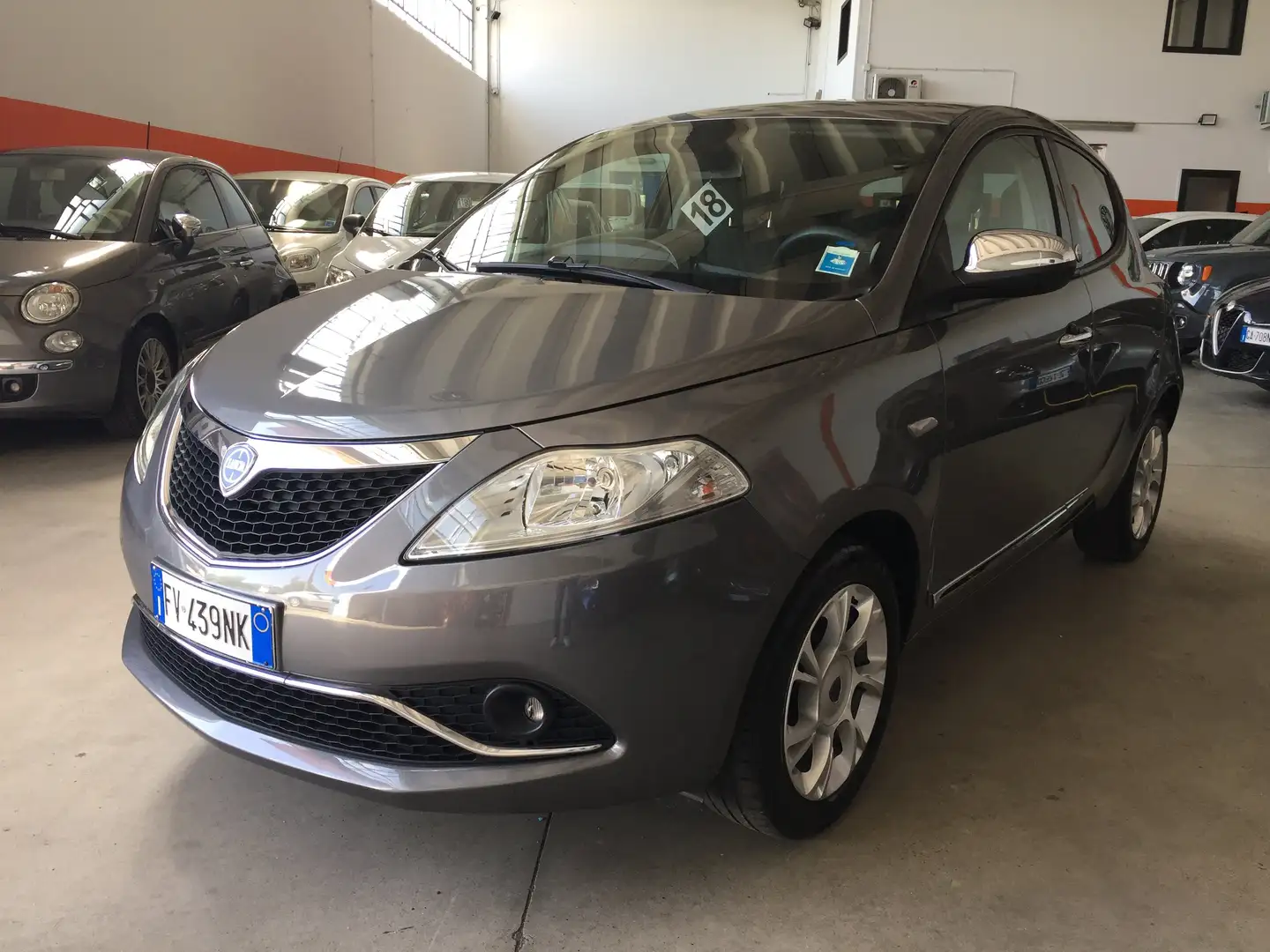 Lancia Ypsilon Ypsilon 1.2 Gold ecochic Gpl 69cv my19 Grigio - 2
