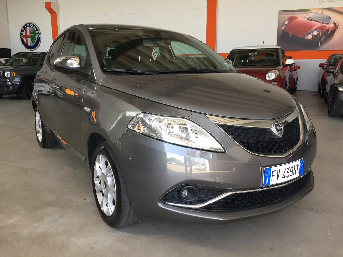 Lancia Ypsilon Ypsilon 1.2 Gold ecochic Gpl 69cv my19 Grigio - 1