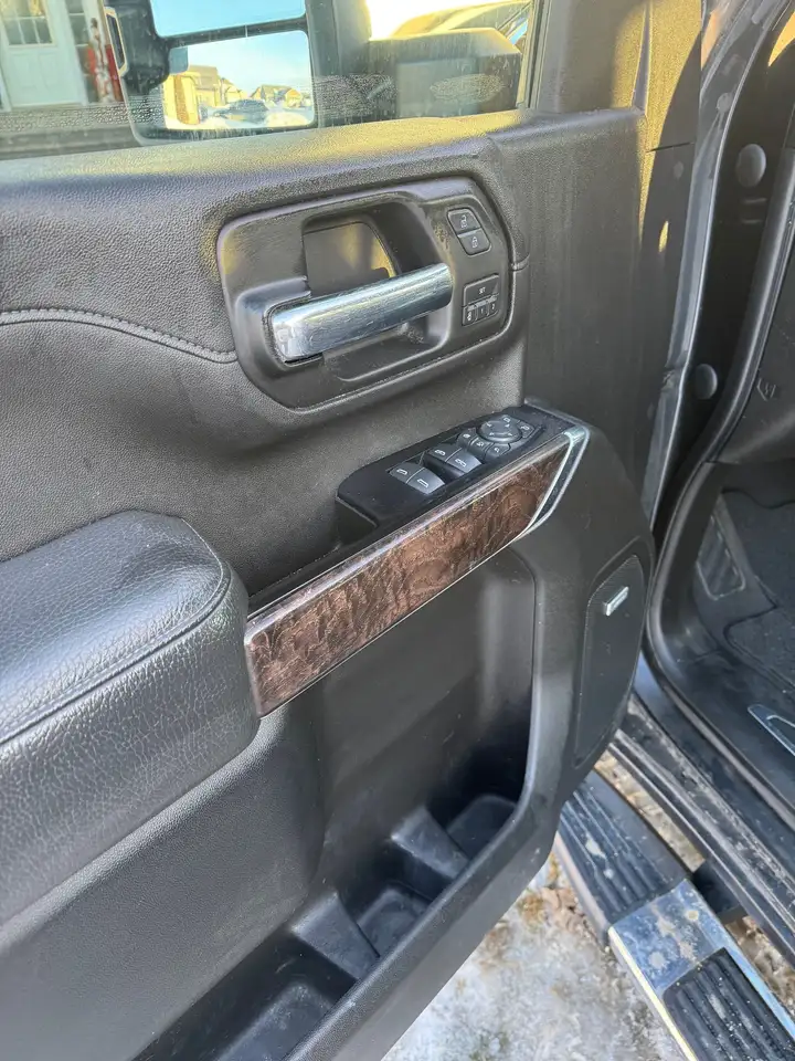 GMC Sierra 3500HD снимка GMC Sierra 3500HD