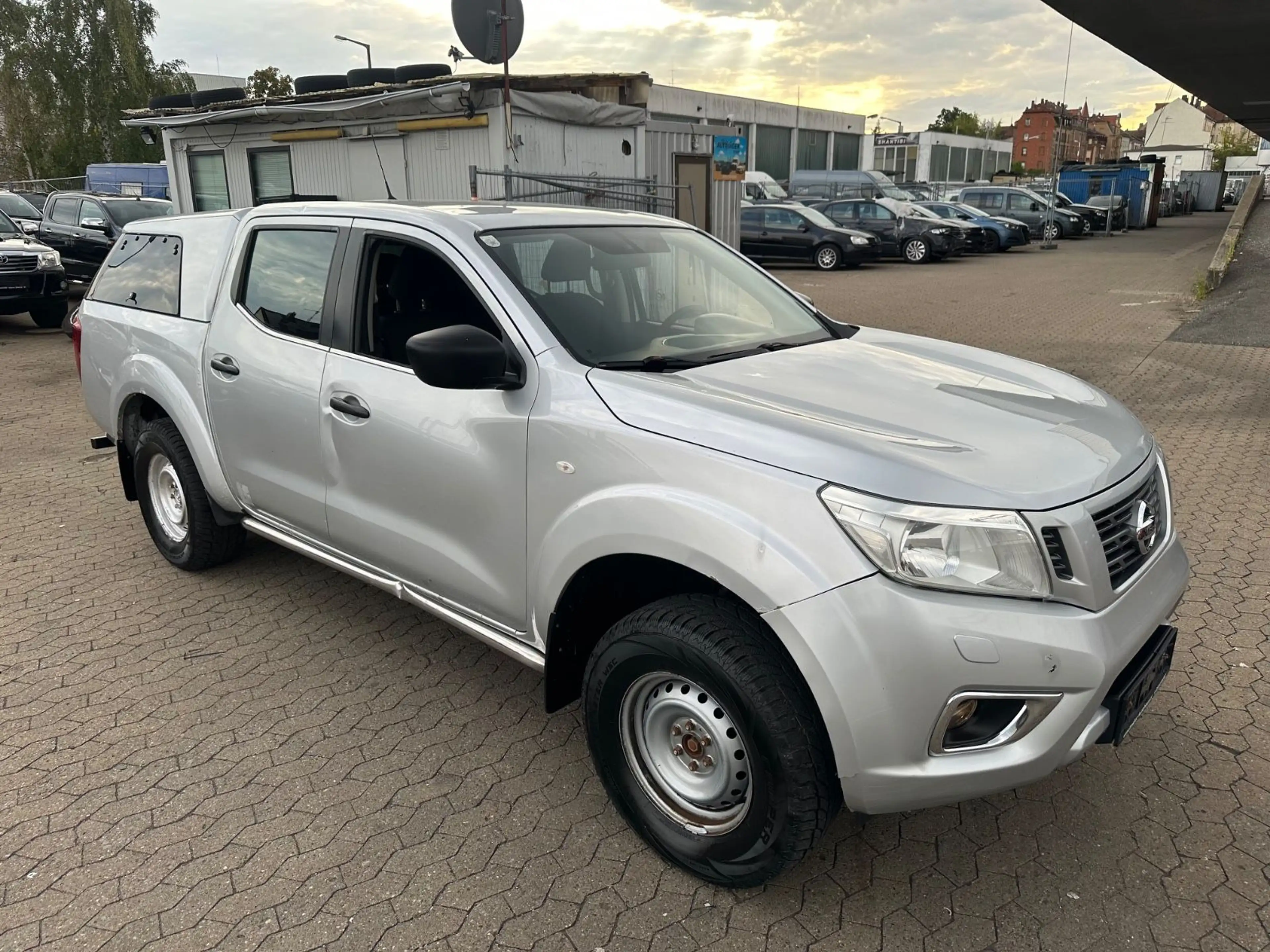 Nissan Navara — photo 6