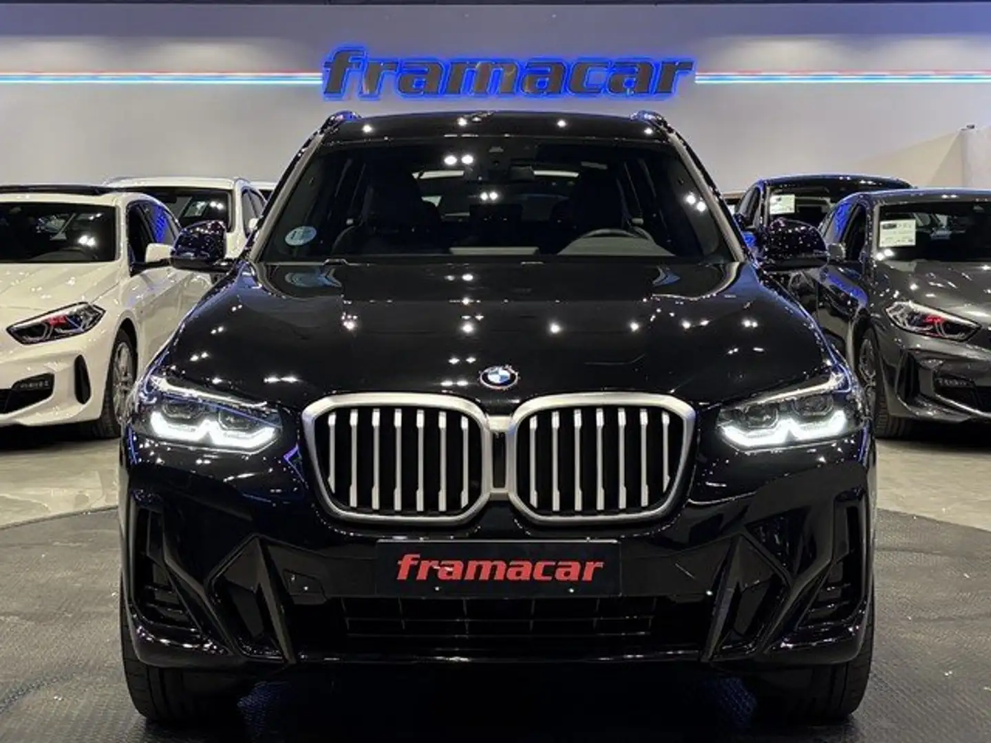 BMW X3 xDrive 20dA xLine Negro - 2