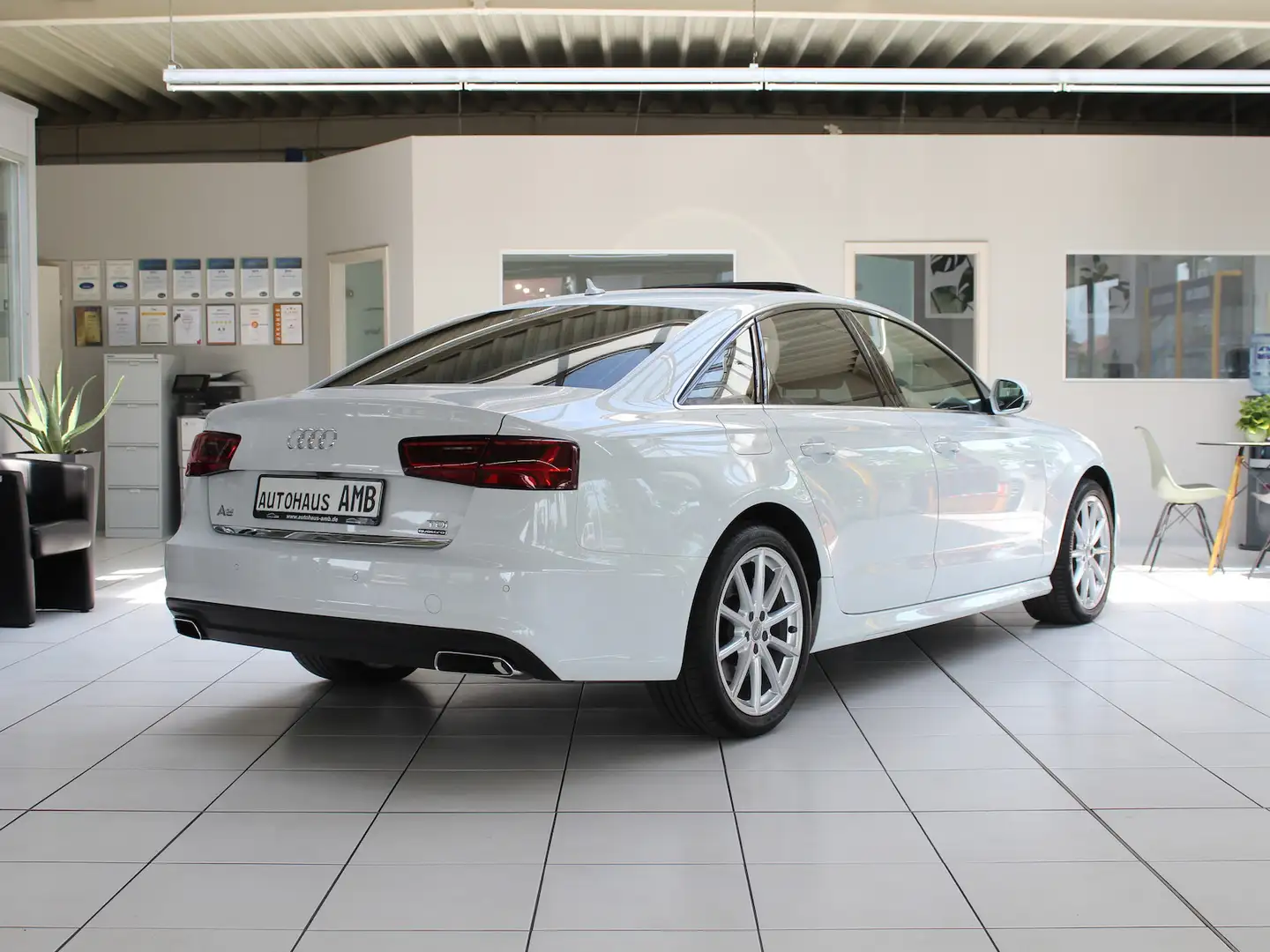 Audi A6 3.0 TDI quattro Leder Navi Matrix Head-Up Weiß - 2