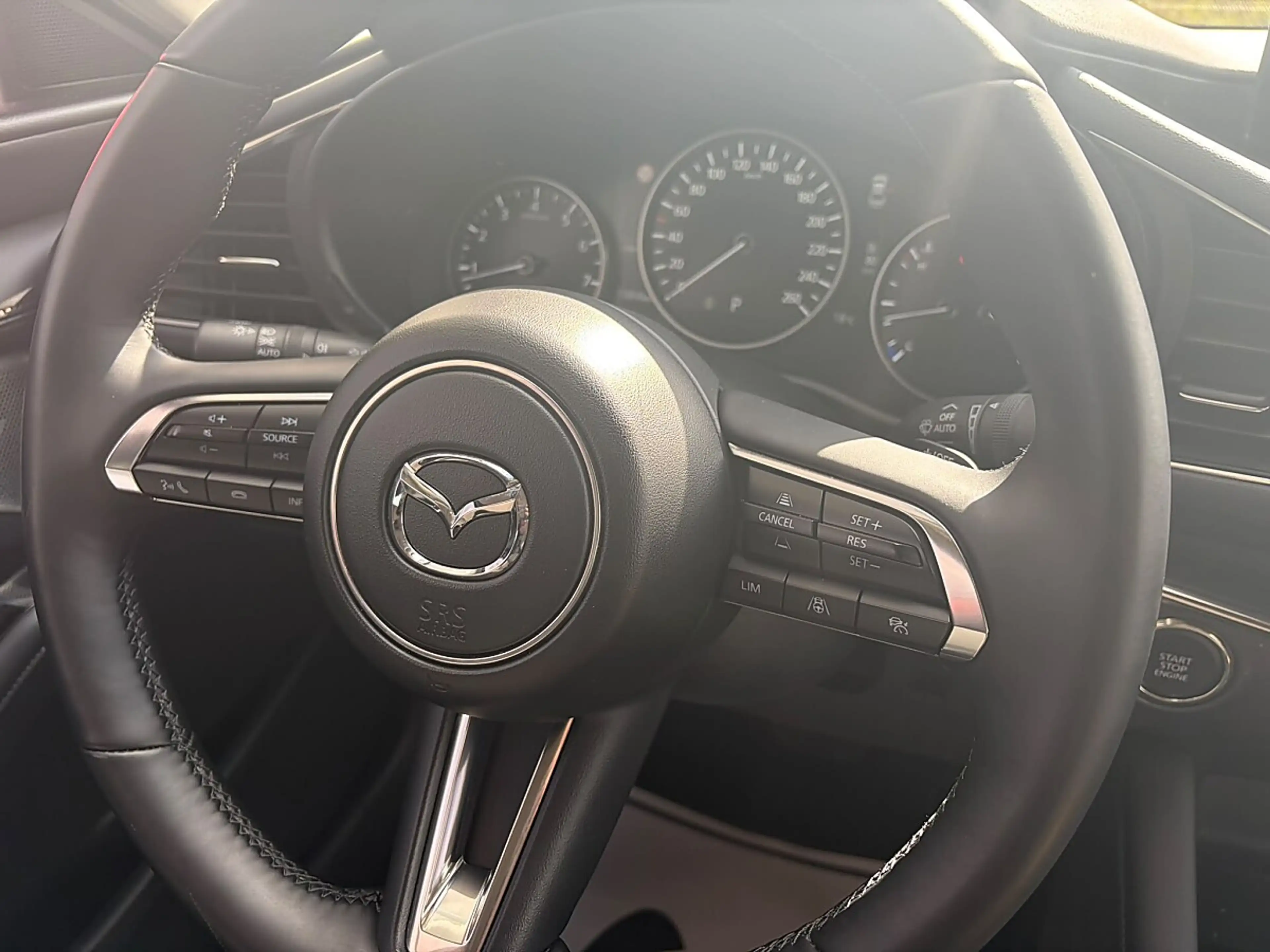 Mazda 3 Mazda3 Sedan e-Skyactiv G140 Exclusive-Line Aut. — photo 12