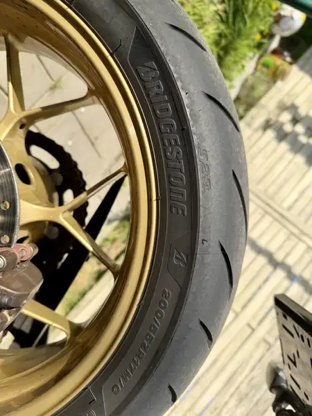 Honda CBR 1000 - foto 8