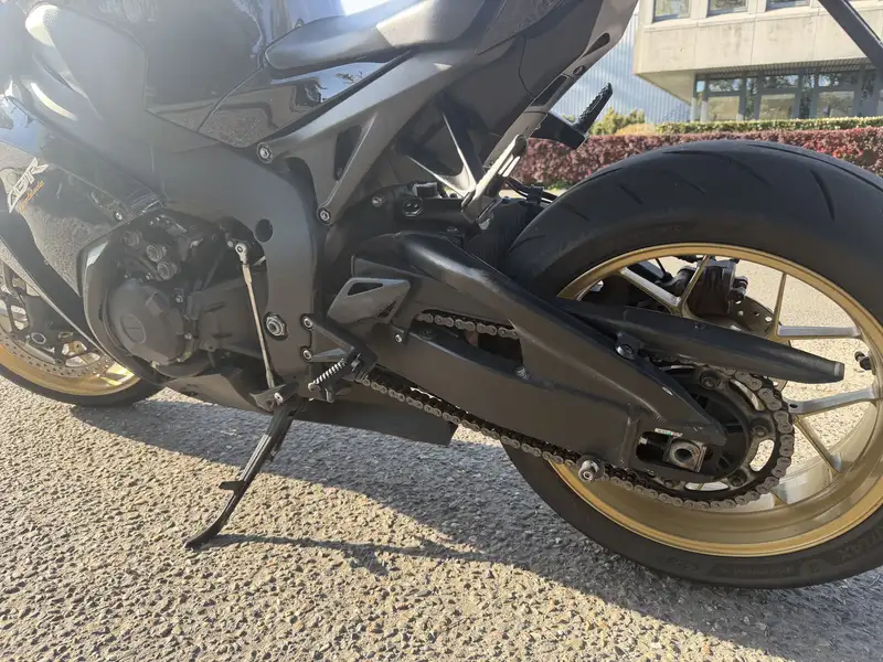 Honda CBR 1000 - foto 5