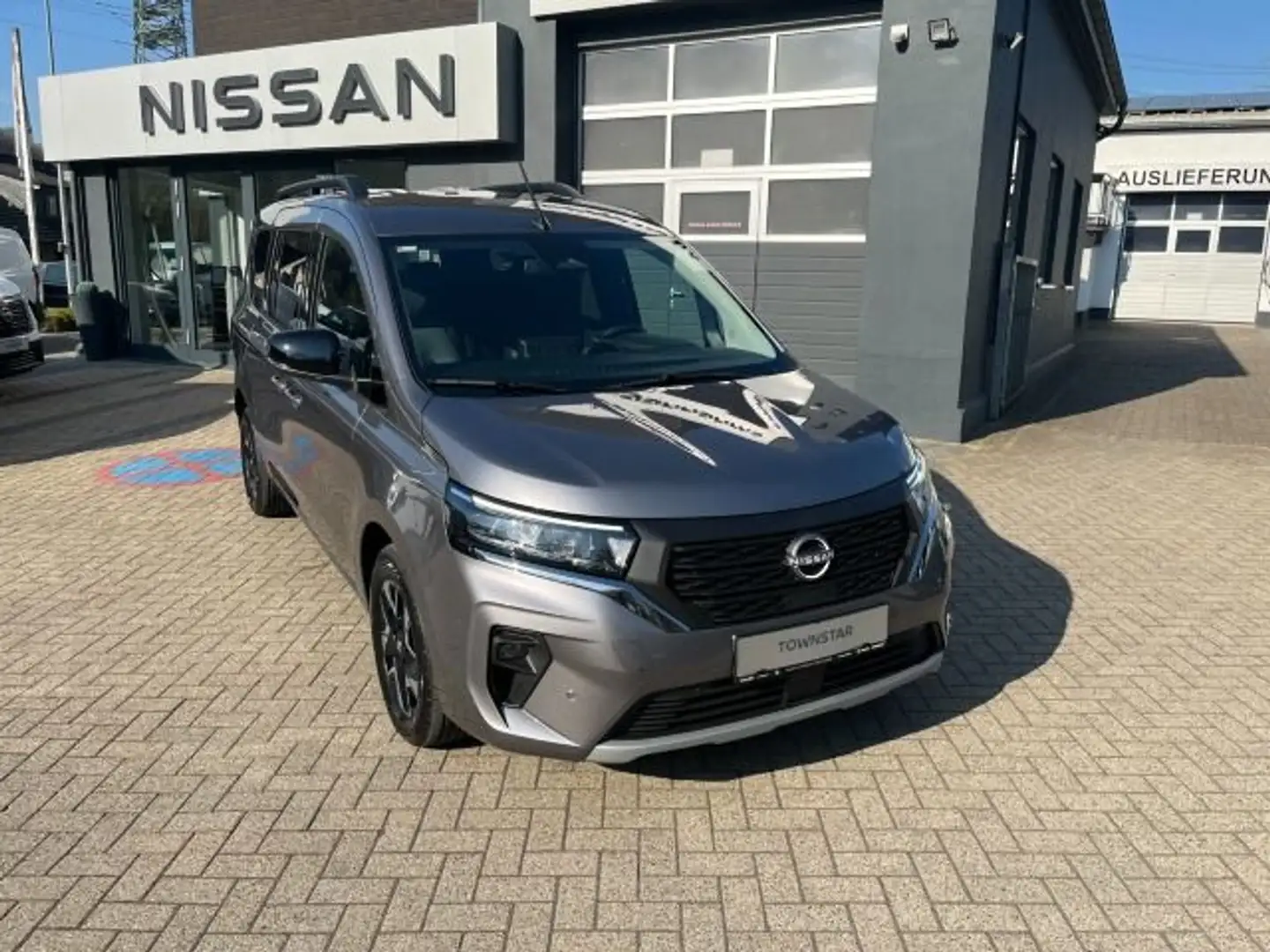 Nissan Townstar DIG-T 130PS L2 Tekna Grau - 2