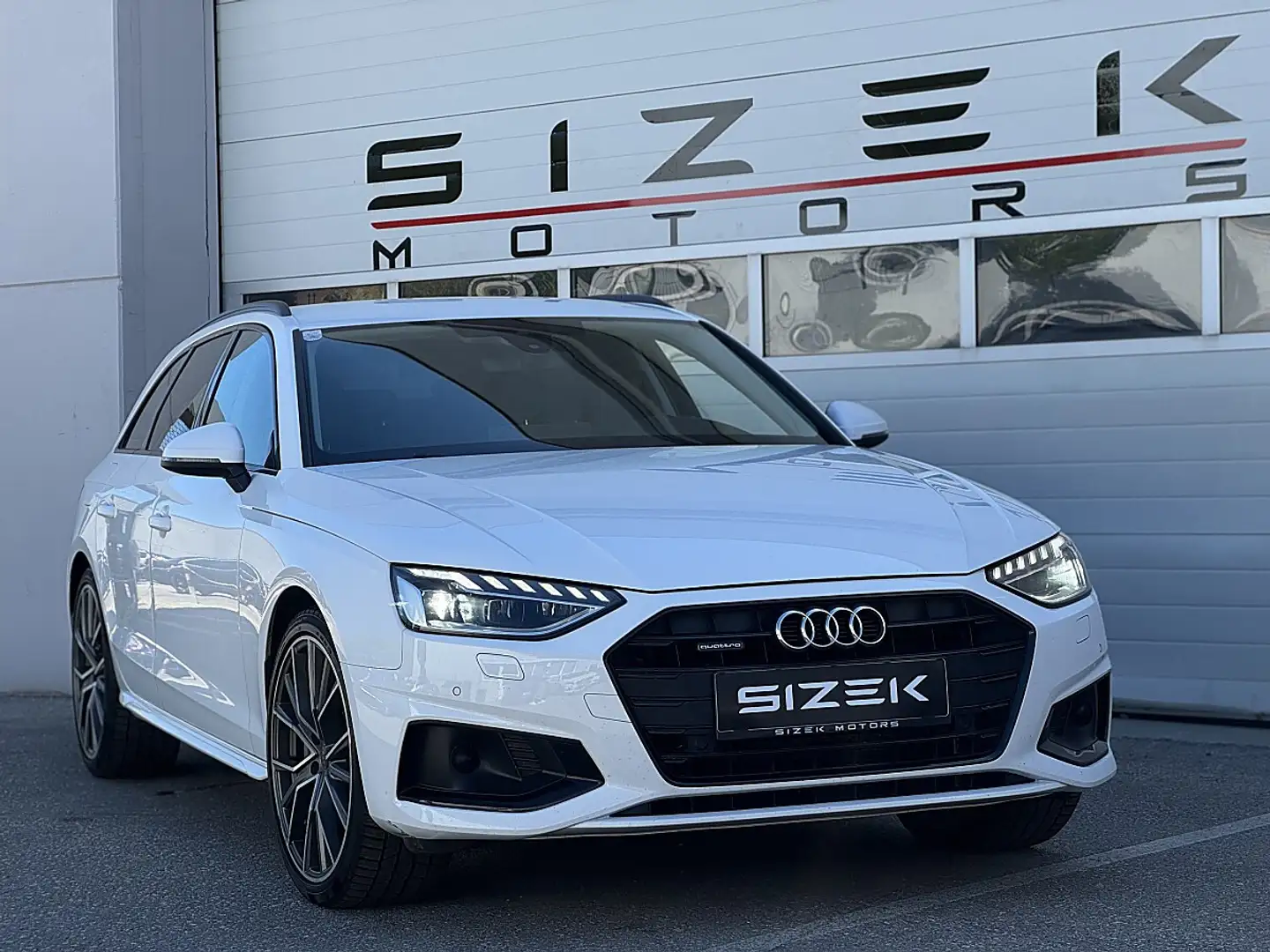 Audi A4 Avant 40 TDI advanced S-tronic Quattro|FACELIFT... Weiß - 2