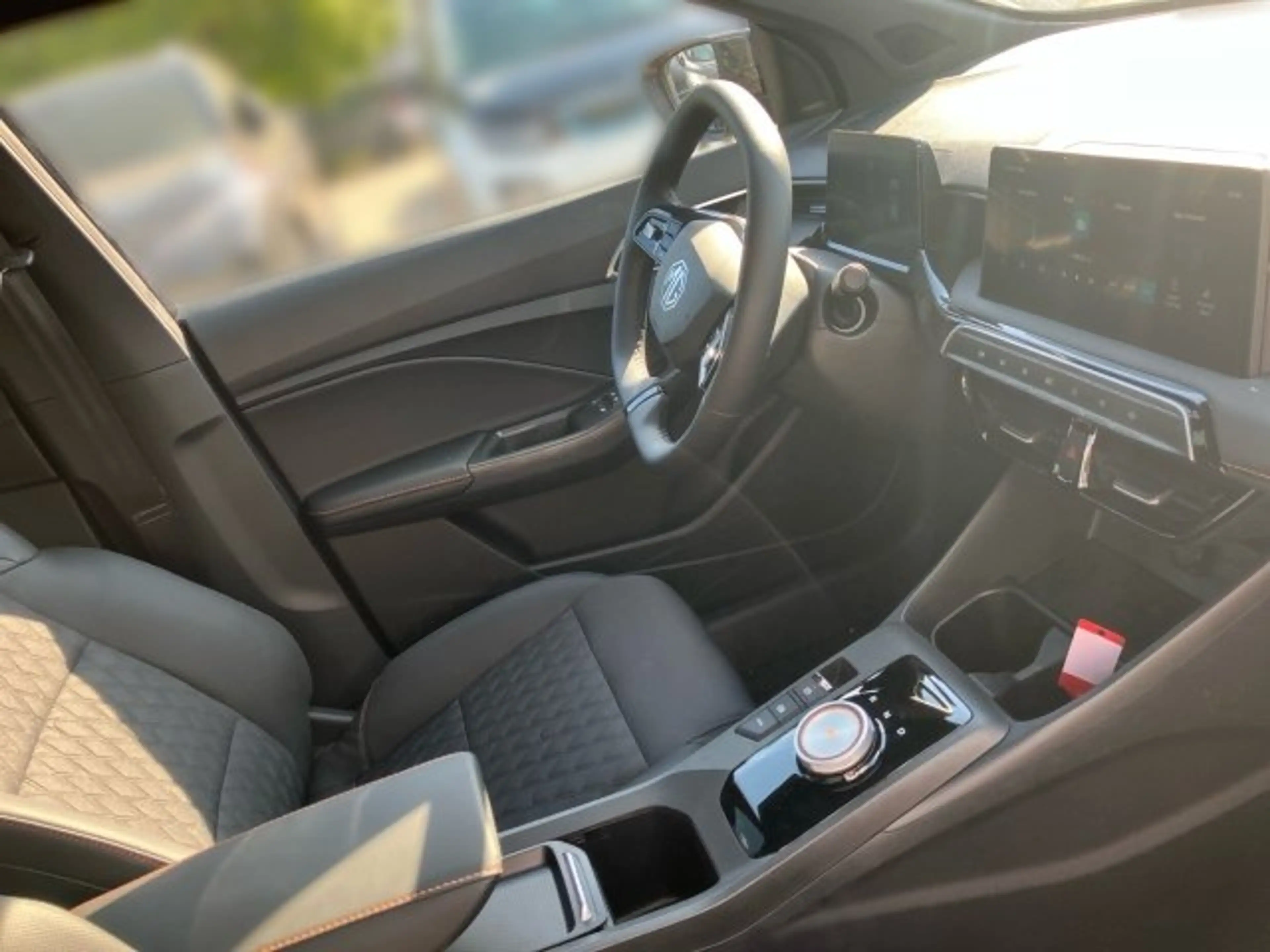 MG MG3 1,5 HEV Luxury MY26 — photo 6