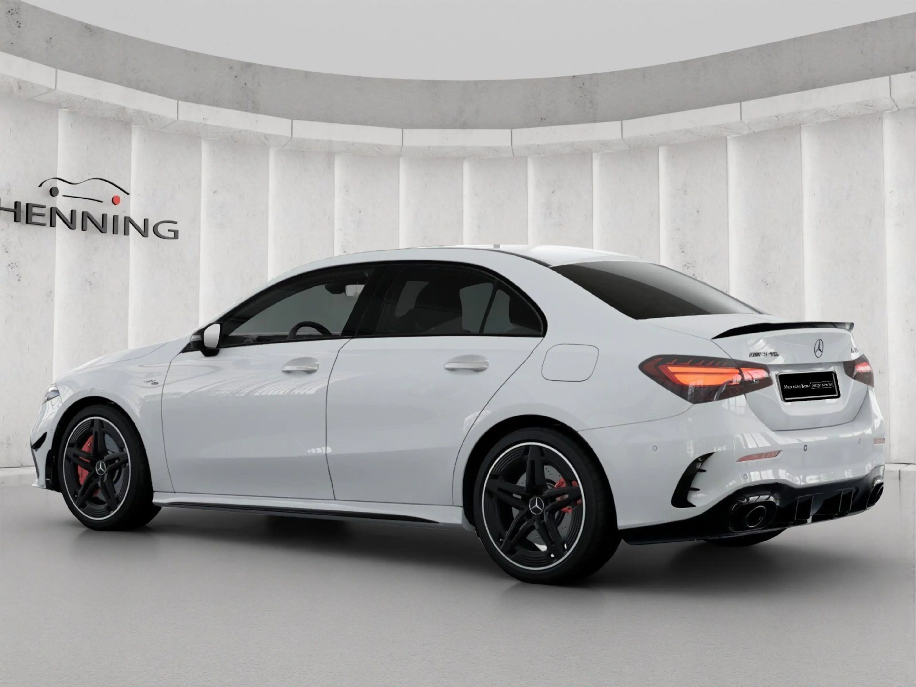 Mercedes-Benz A 35 AMG Lim. 4M Night Burmester Aerodynamik 19" — photo 2