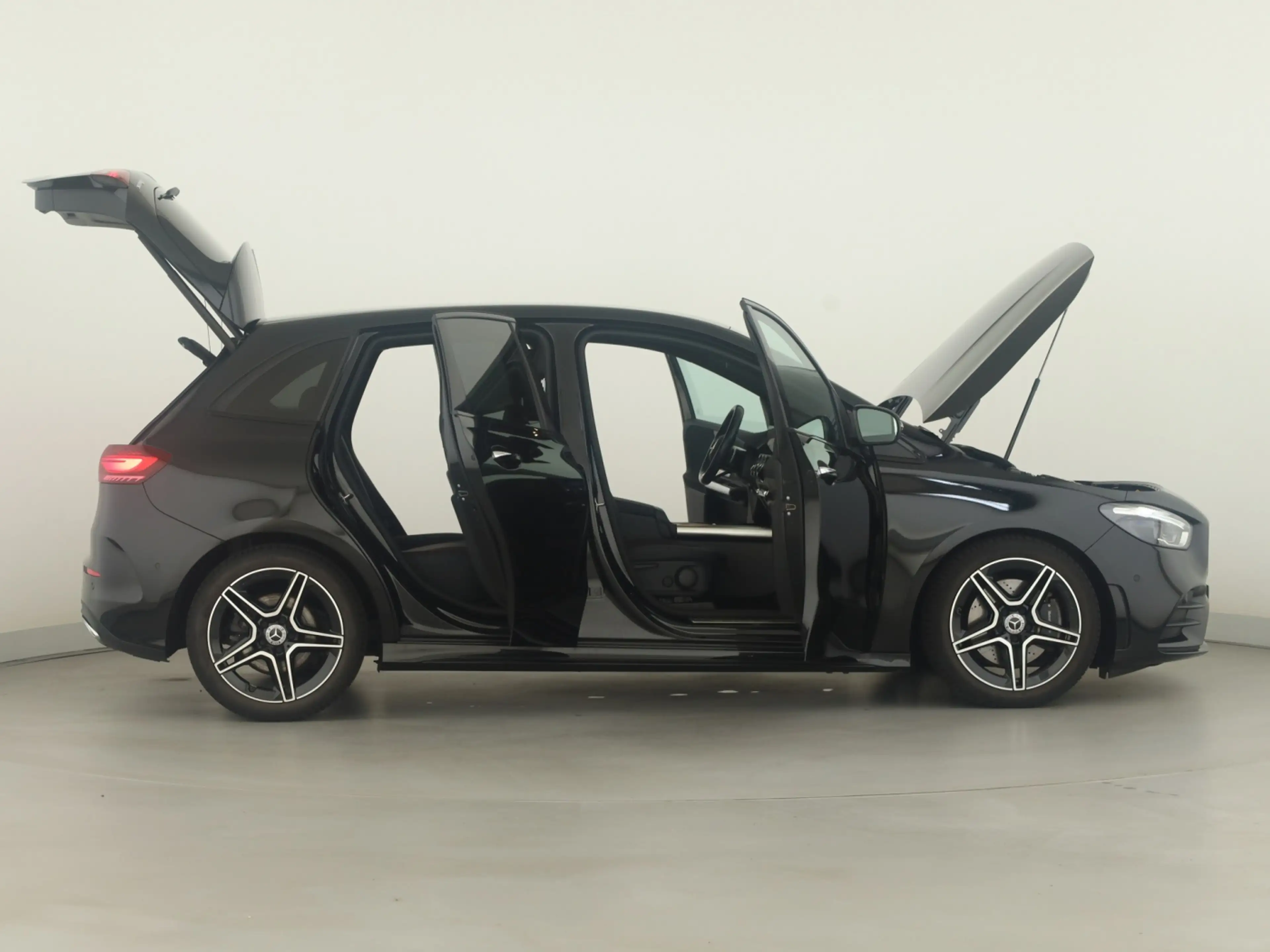 Mercedes-Benz B 220 4M *AMG-Line*Keyless*PTS*Kamera*Multibeam* — photo 8