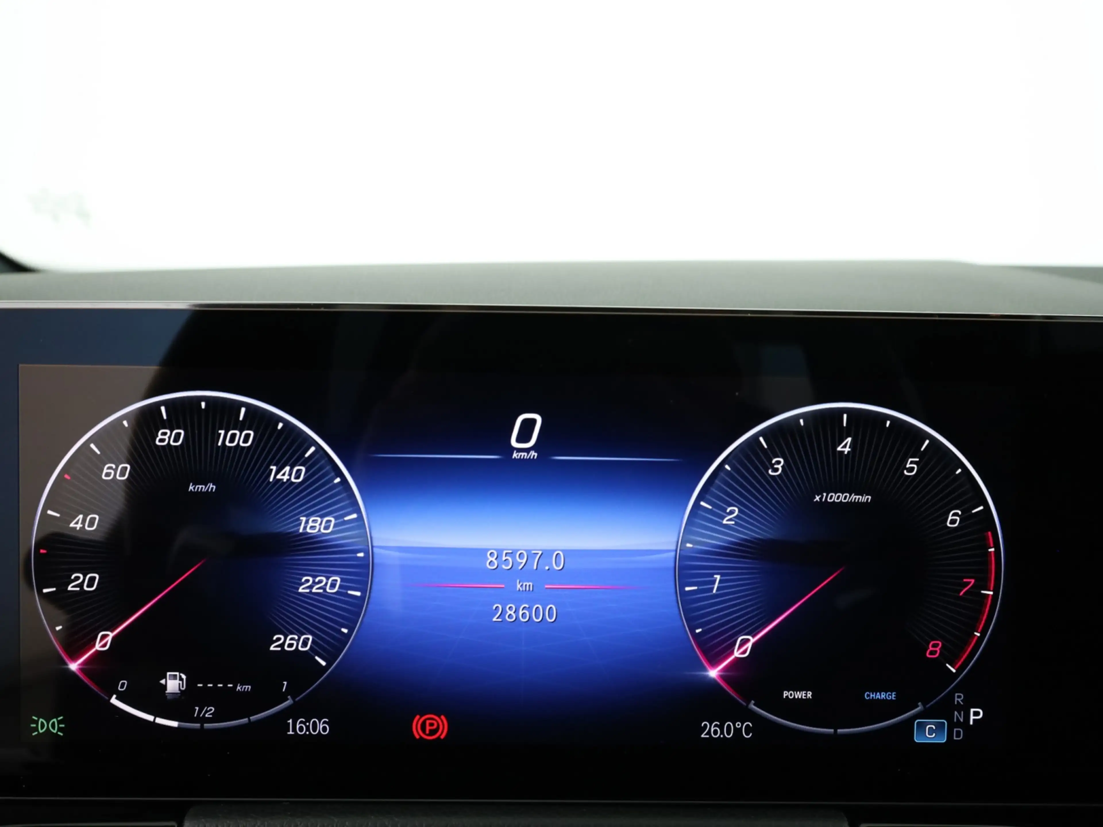 Mercedes-Benz B 220 4M *AMG-Line*Keyless*PTS*Kamera*Multibeam* — photo 12