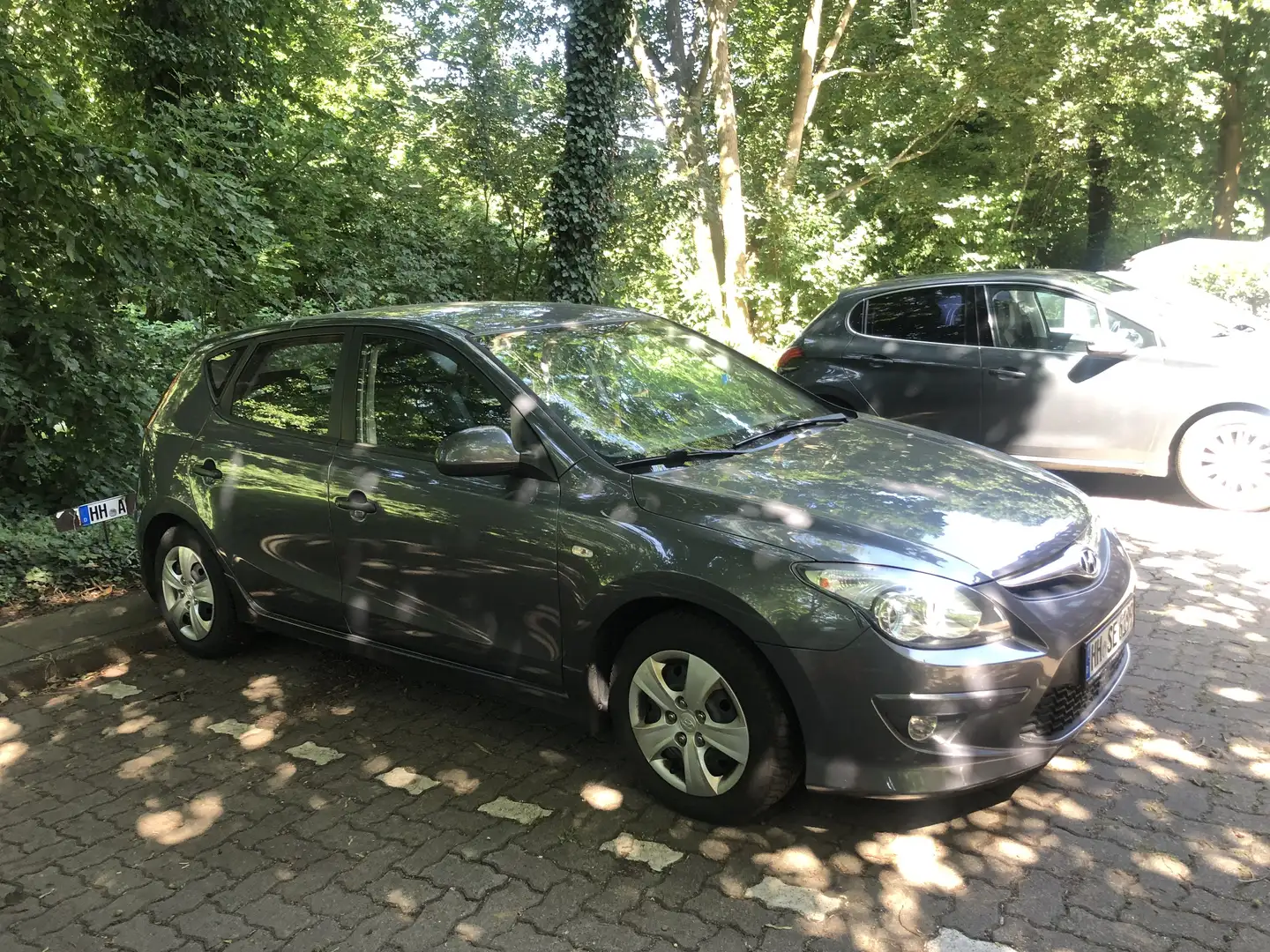 Hyundai i30 i30cw 1.4 FIFA WM Edition Grau - 1