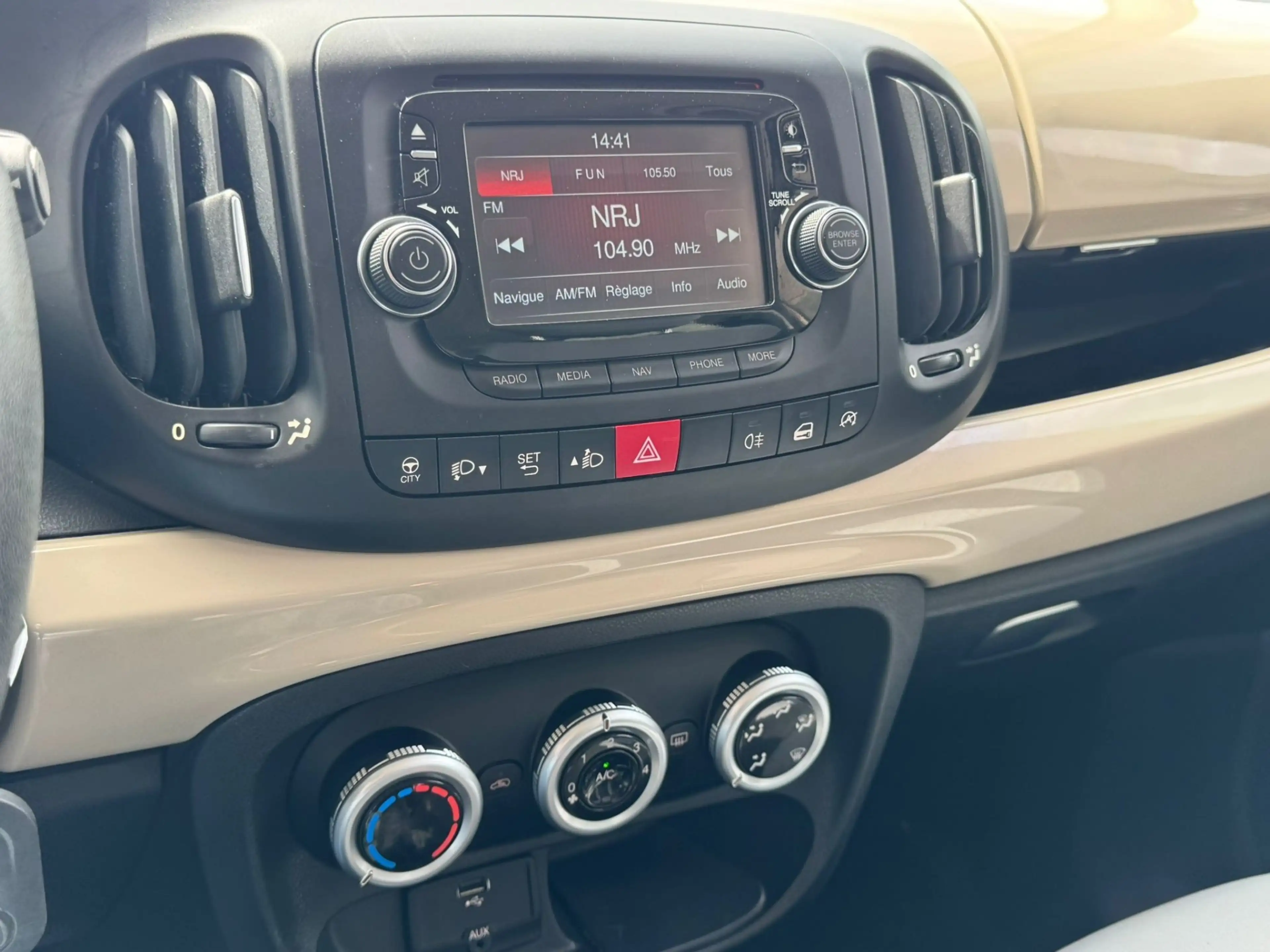 Fiat 500L //GPS//USB//CLIM//CRUISE//GARANTIE 12 MOIS// — photo 13