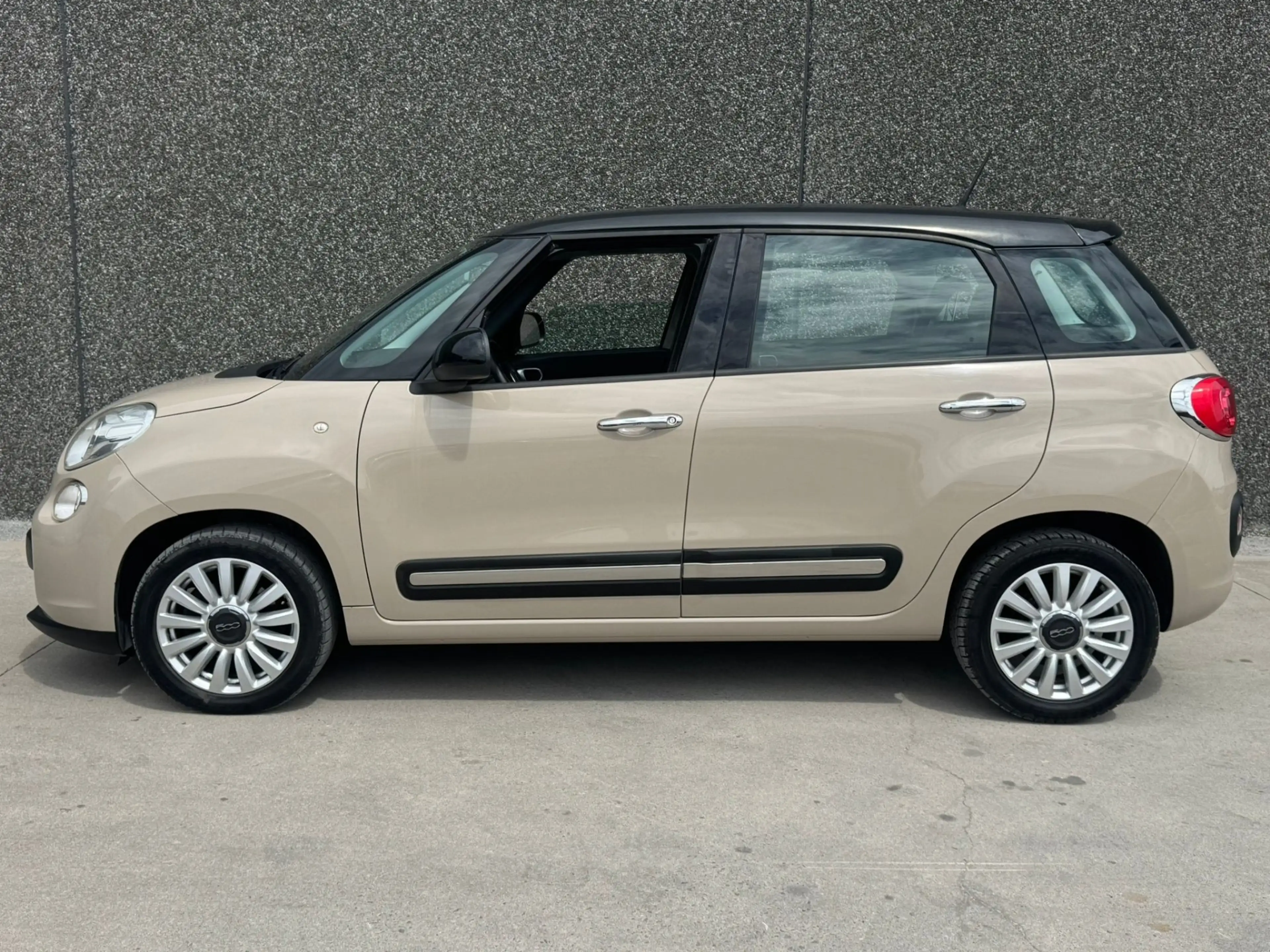 Fiat 500L //GPS//USB//CLIM//CRUISE//GARANTIE 12 MOIS// — photo 8